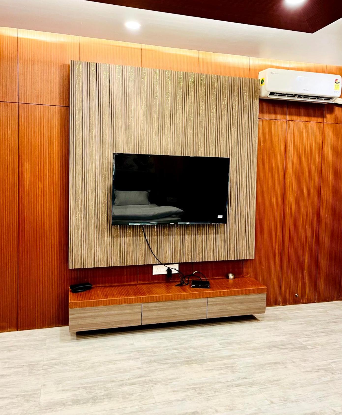 Deluxe Room (2 Adults + 1 Child) photo 3