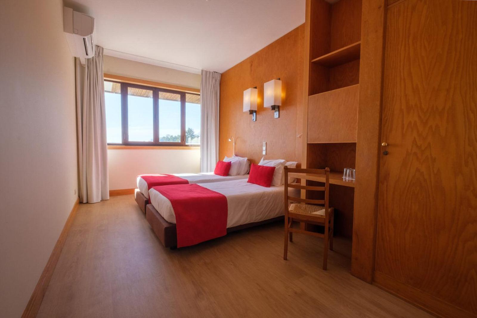 Superior Double or Twin Room with Sea View - Photo 4