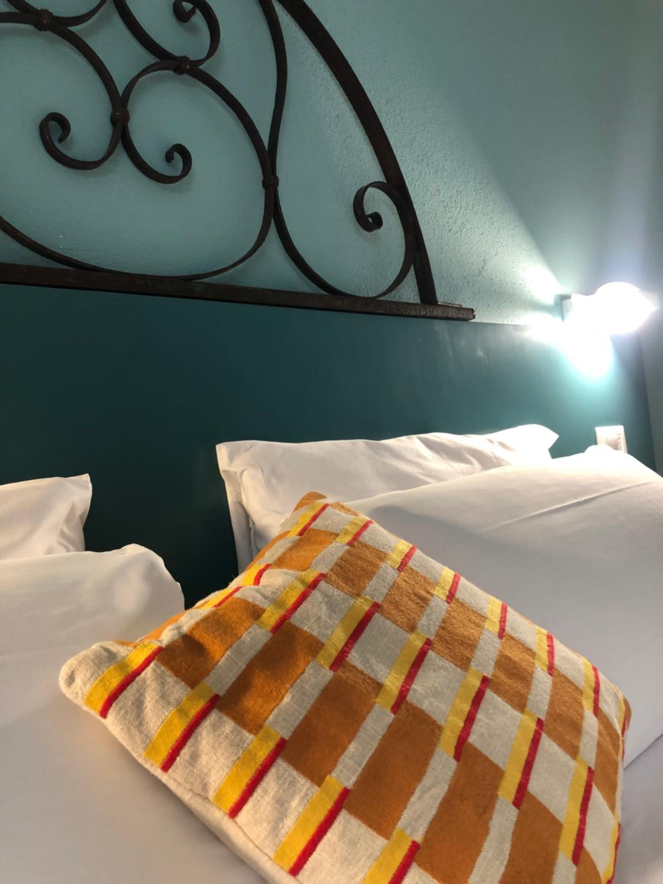 Superior King Room - Photo 8