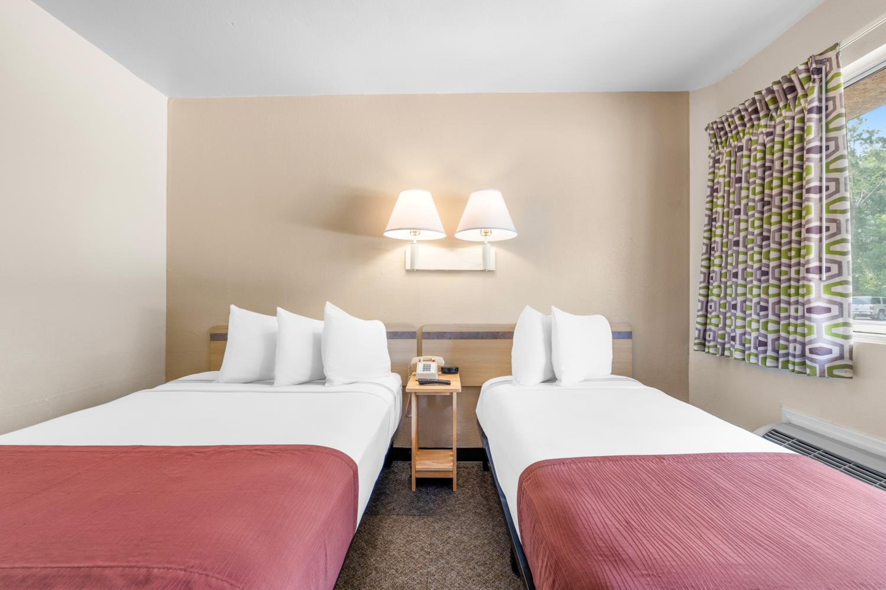 1 Double Bed 1 Twin Bed Non-Smoking - Photo 1