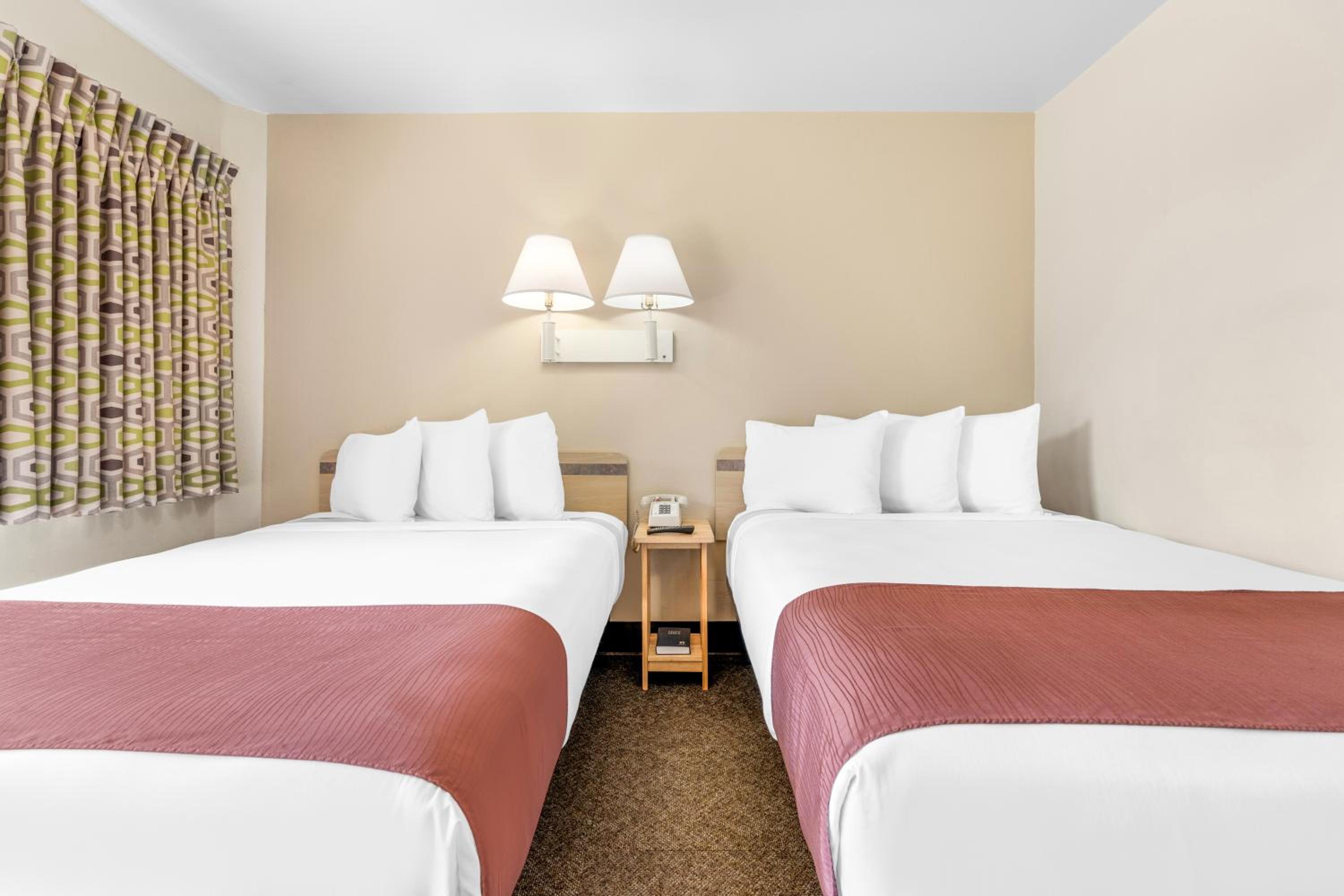 2 Double Beds Non-Smoking - Photo 1