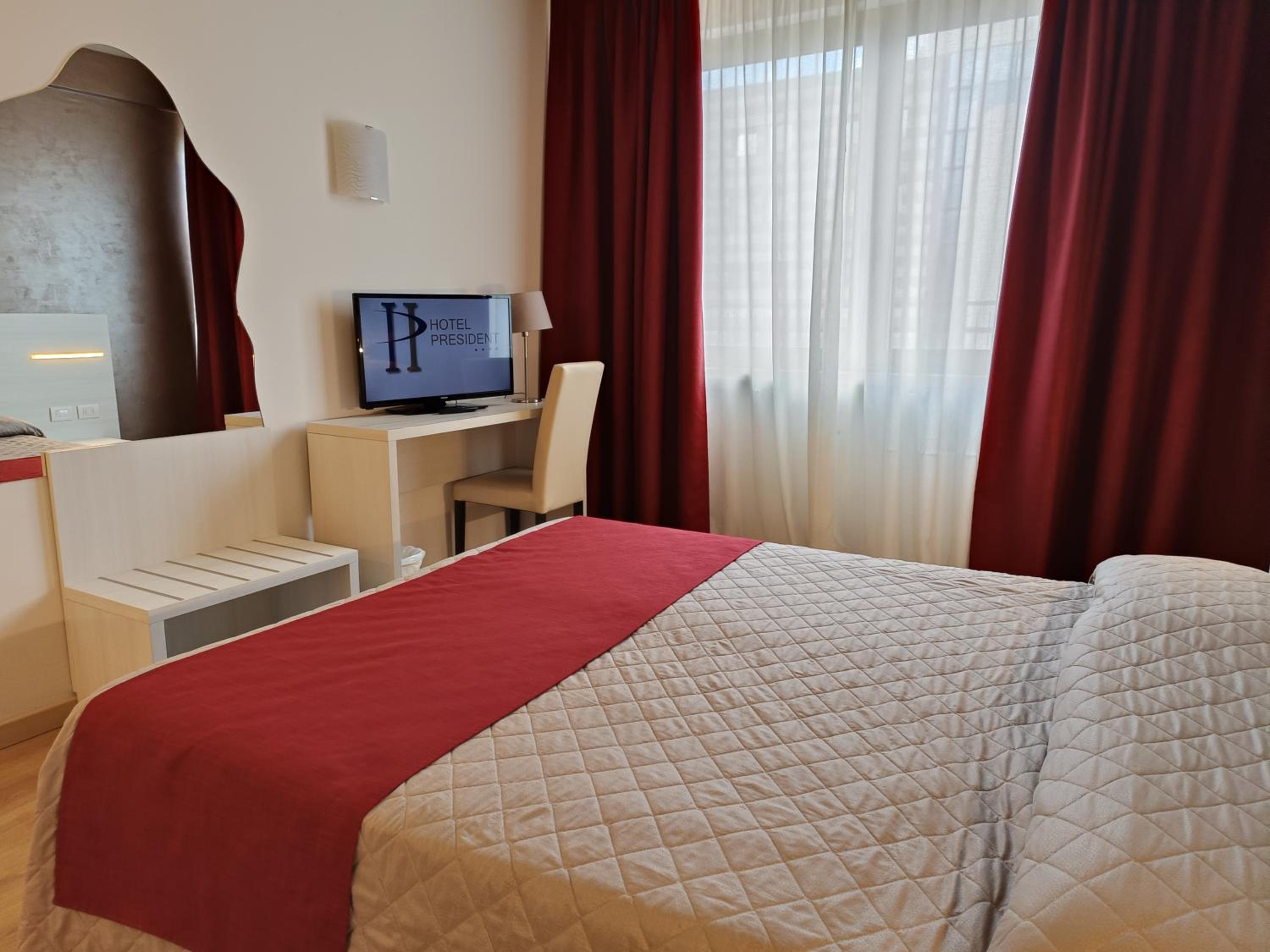 Standard Double Room - Photo 4