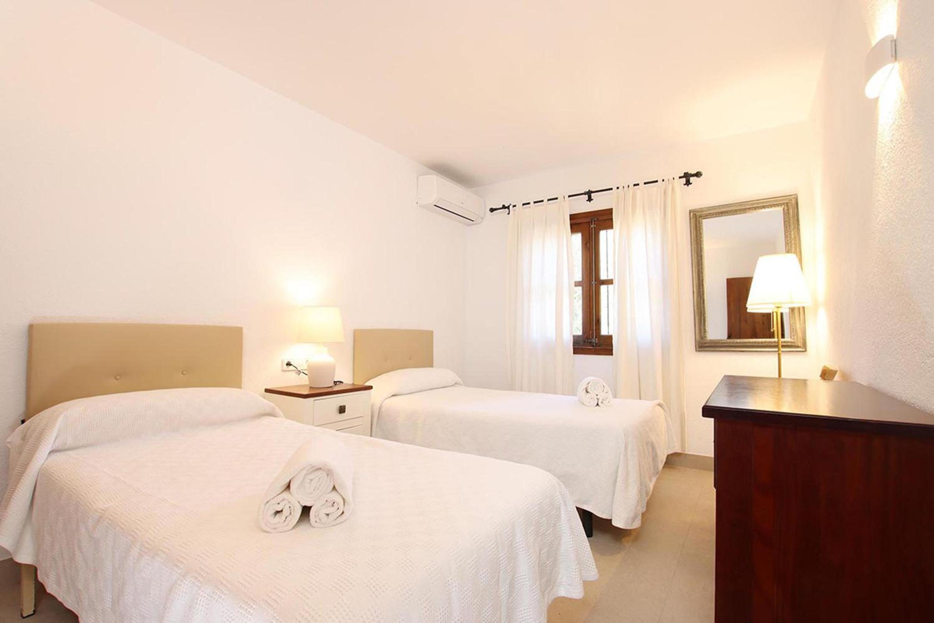 Casa de cuatro habitaciones
