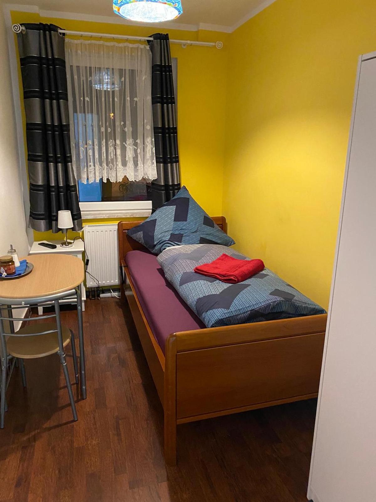 Single Room with Shared Bathroom photo 1