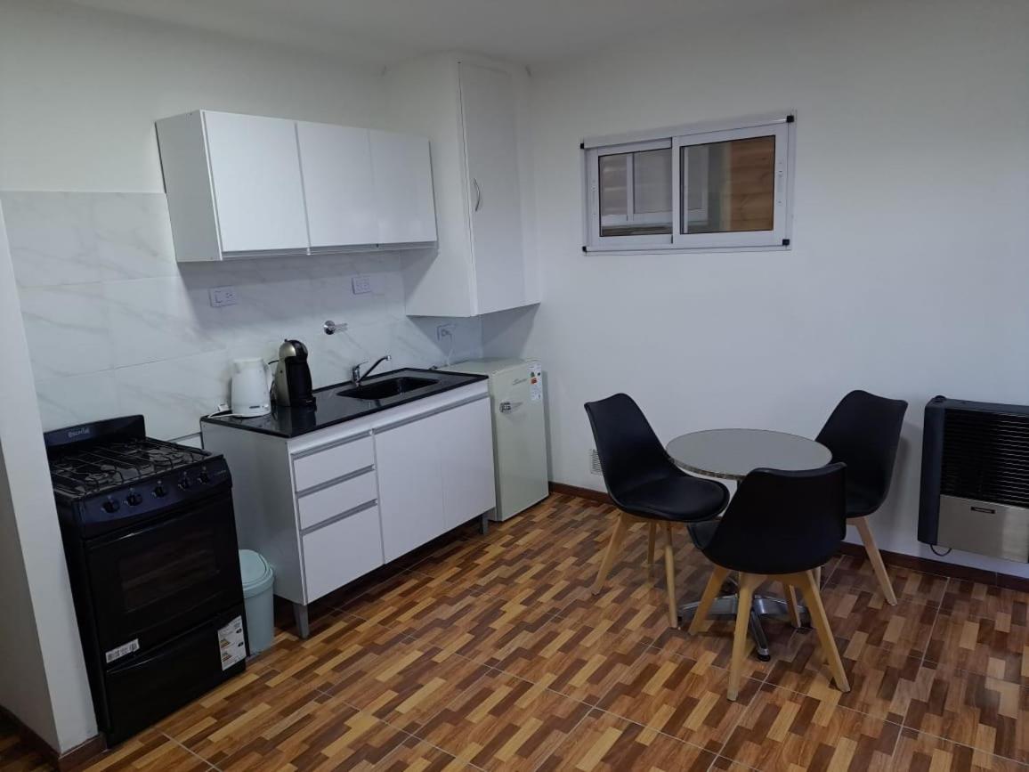 One-Bedroom Apartment photo 3