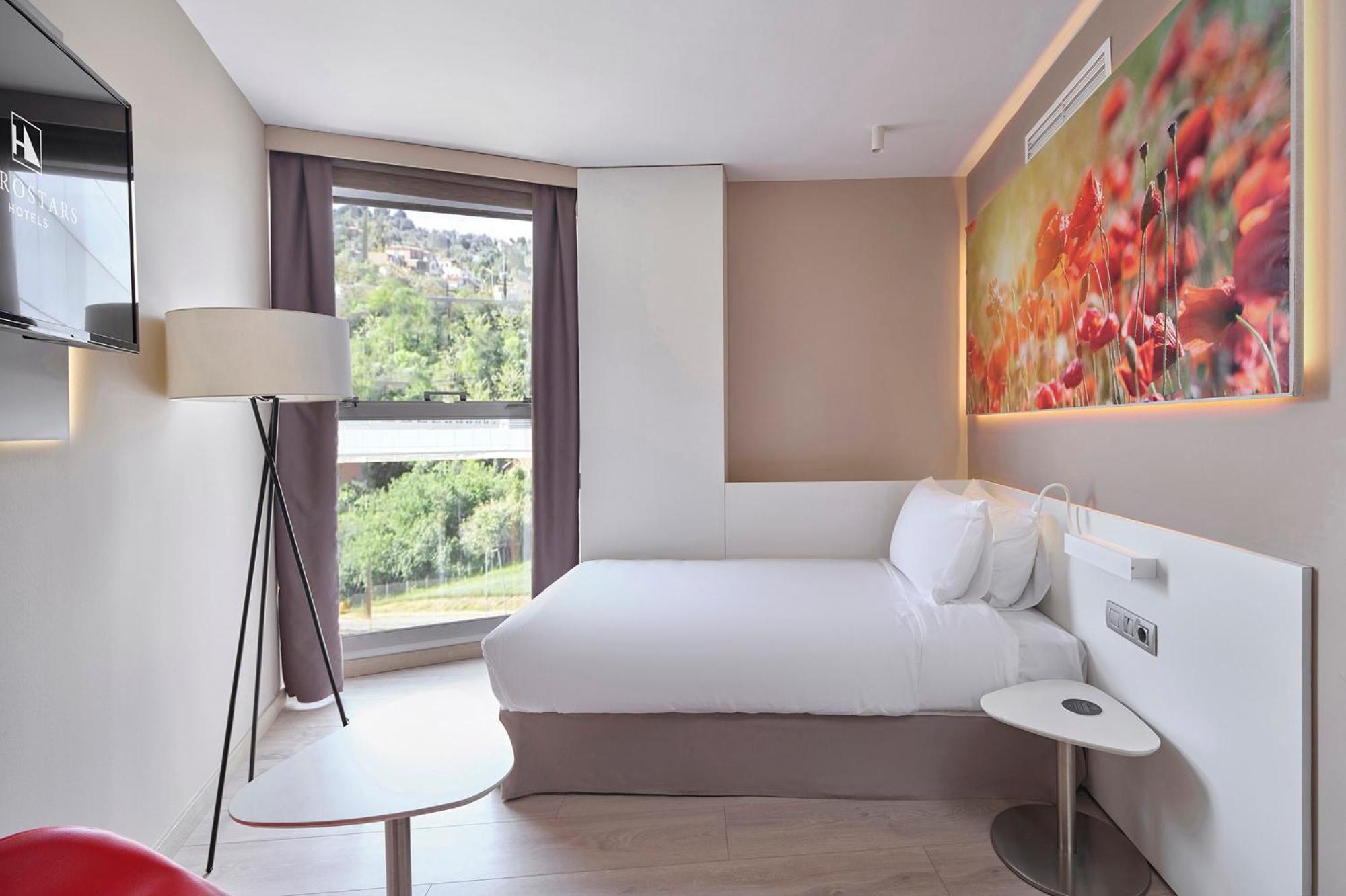 Single Room - Photo 1