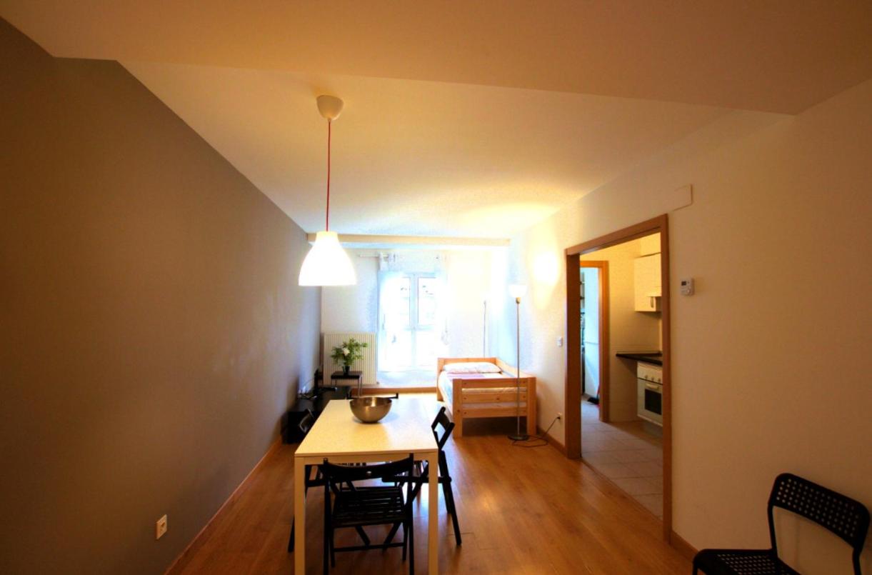 Two-Bedroom Standard Apartment photo 3