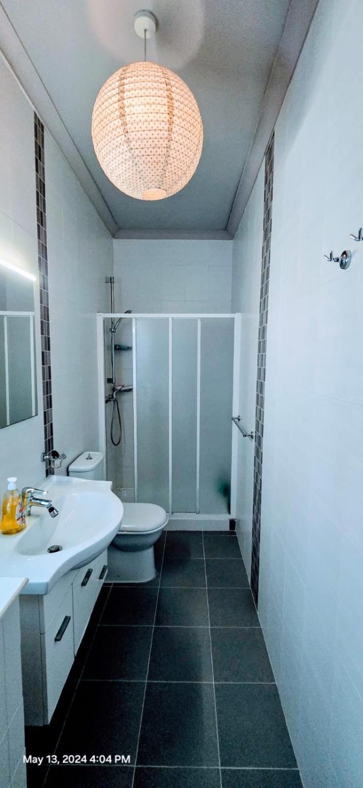 Three-Bedroom Apartment - High Floor photo 3