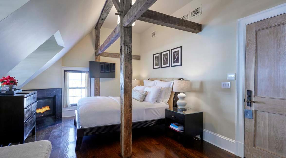 Deluxe Queen Room photo 2