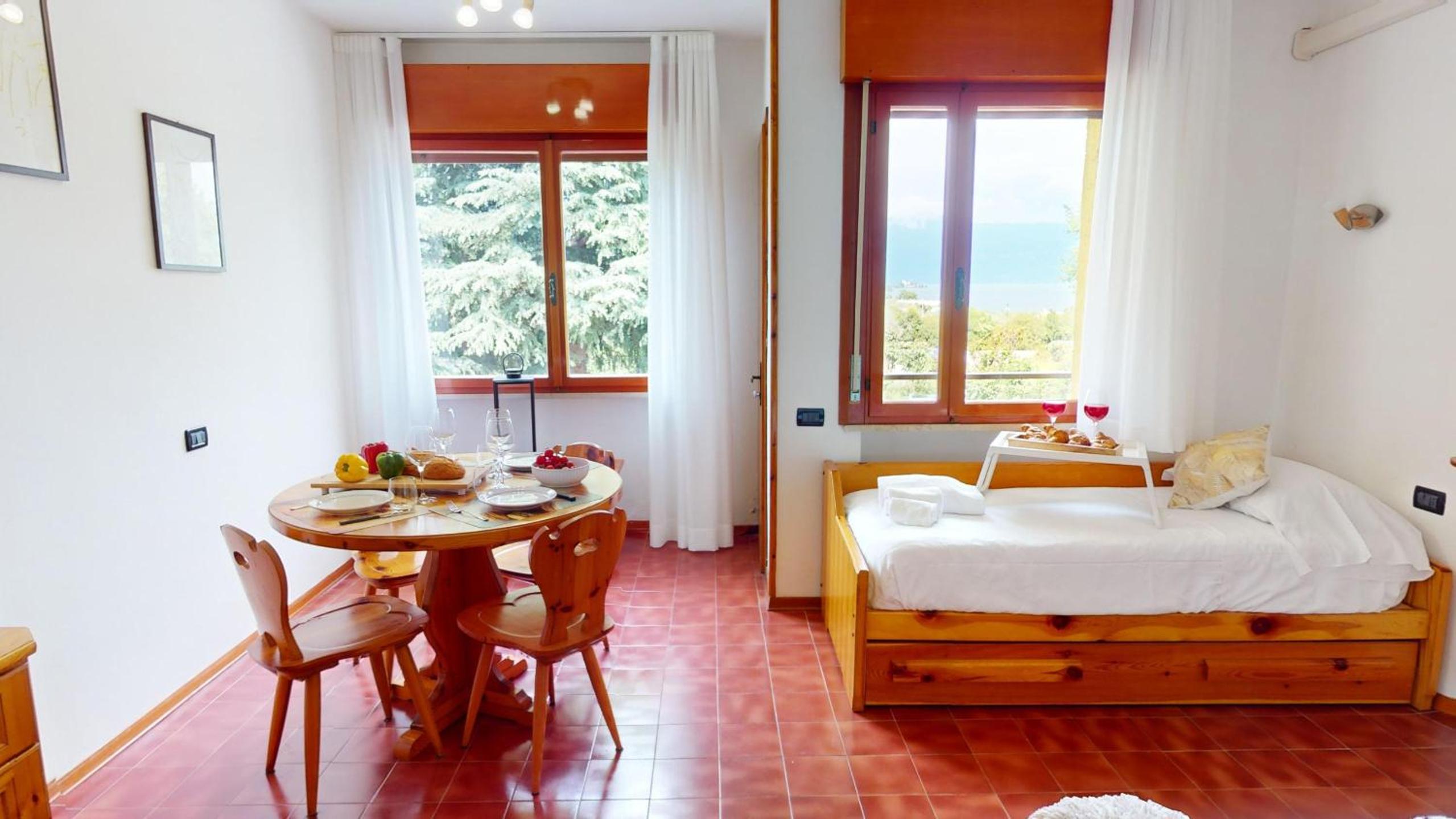 Apartment with Lake View photo 1