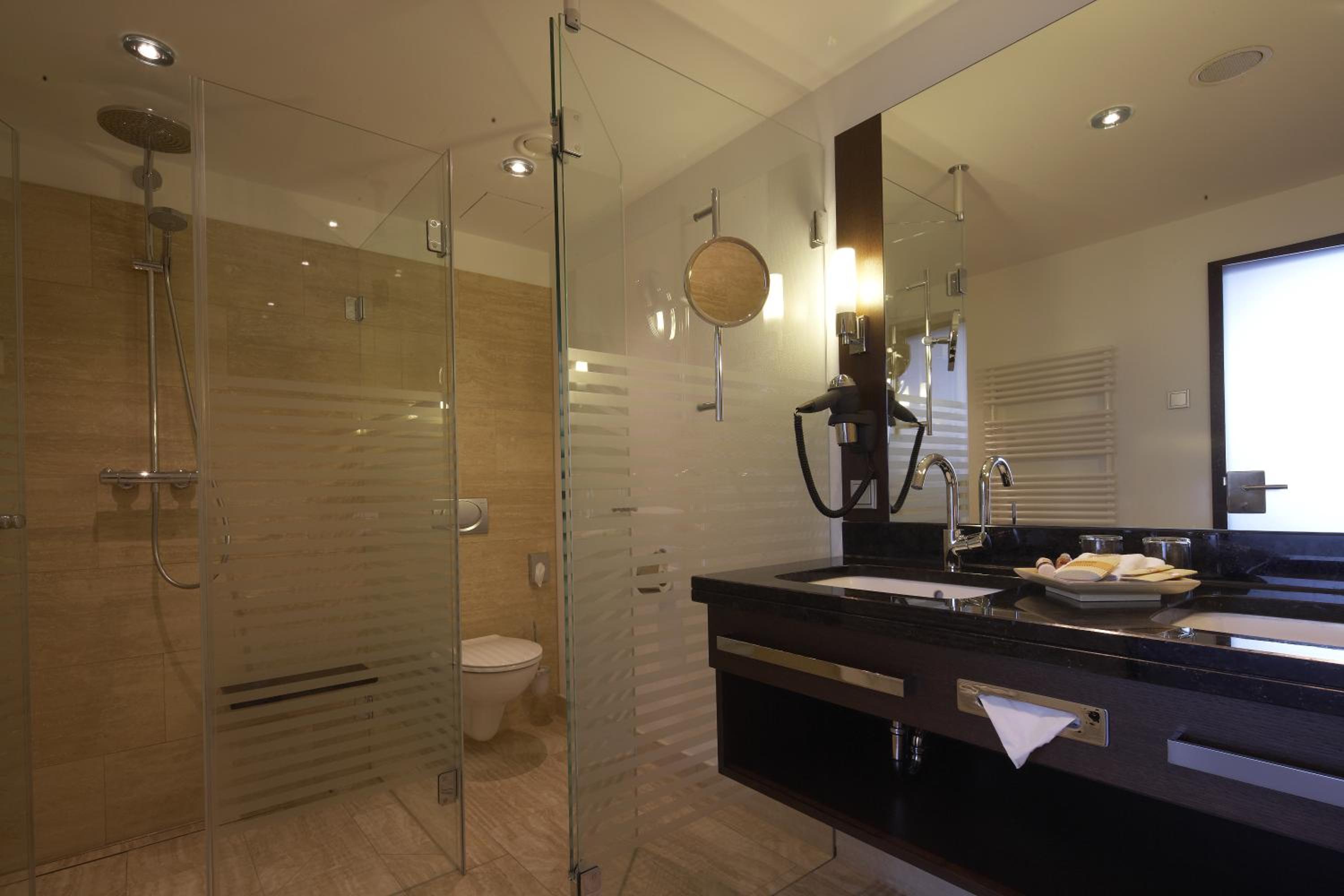 Executive Junior Suite - Photo 6