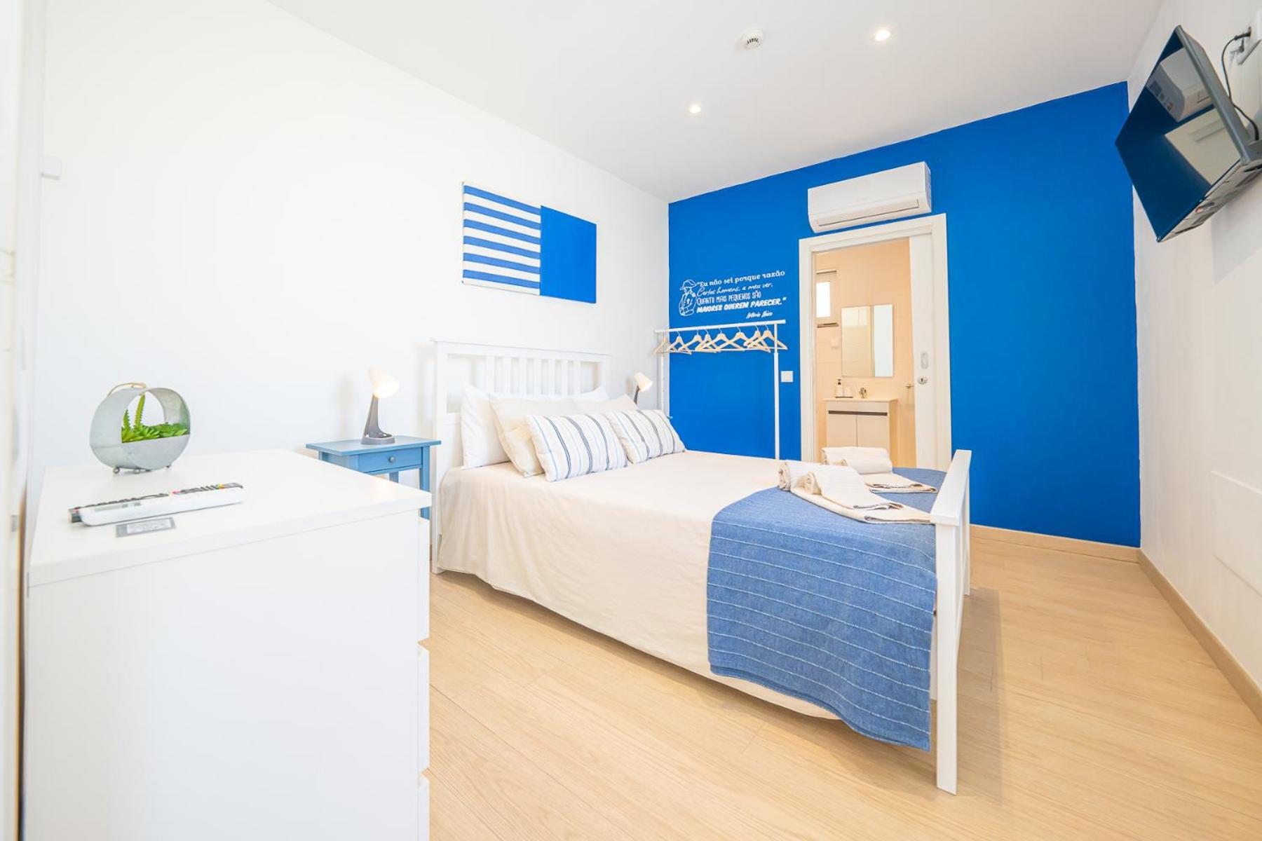 Double Room - Photo 11