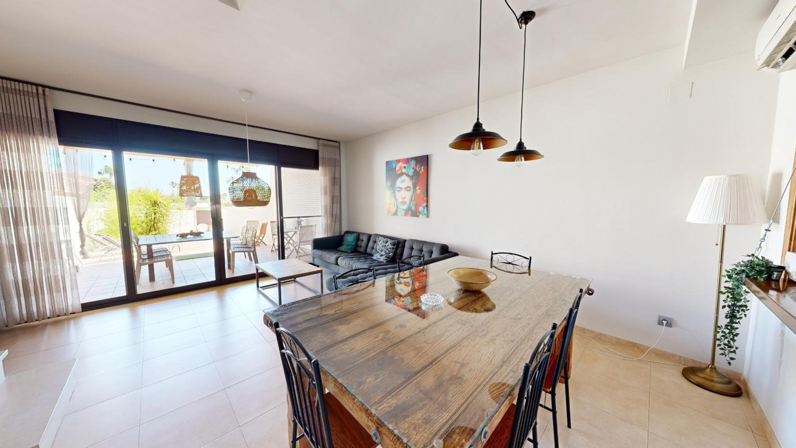 Casa de cuatro habitaciones