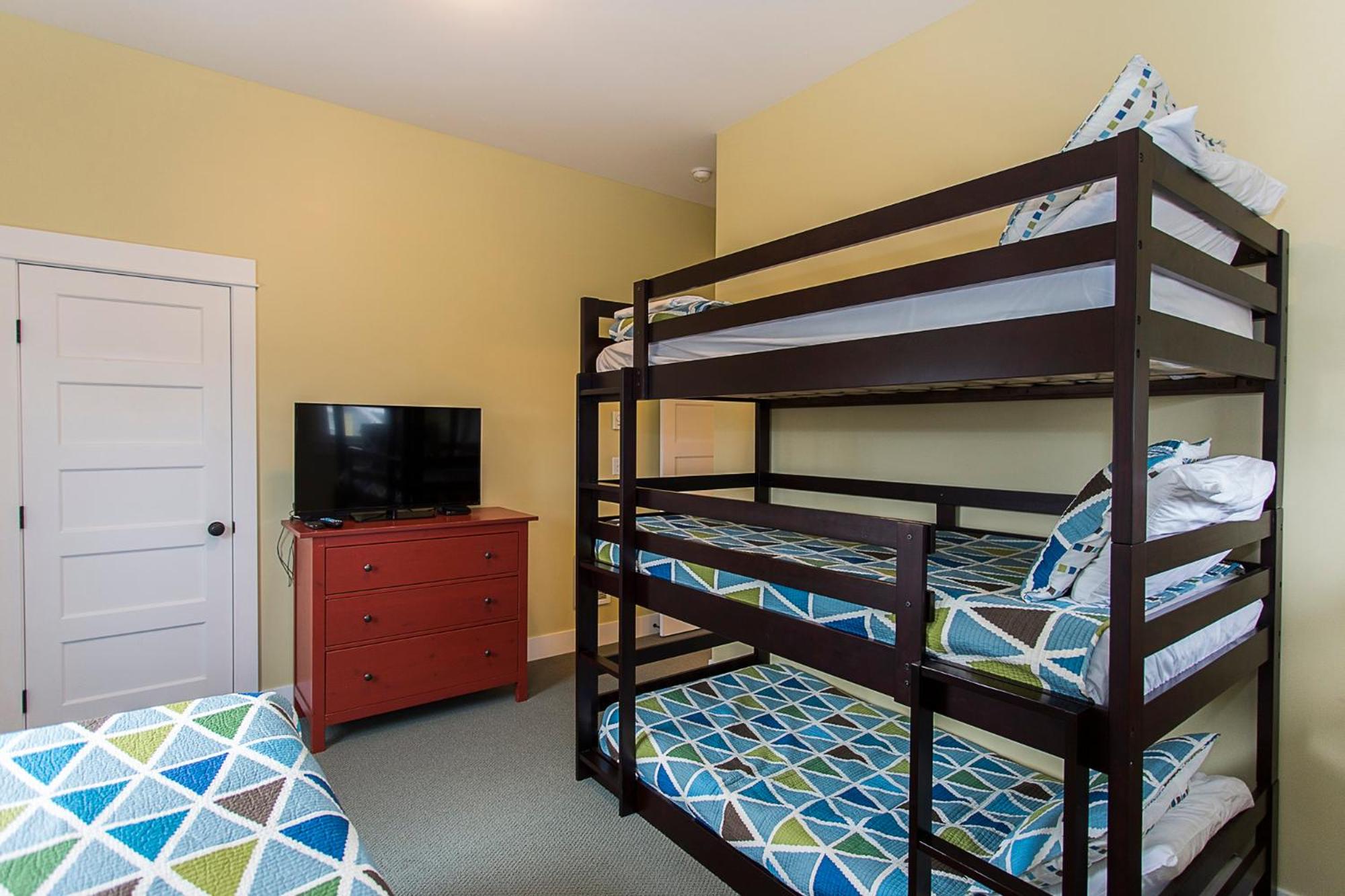Two-Bedroom House photo 3