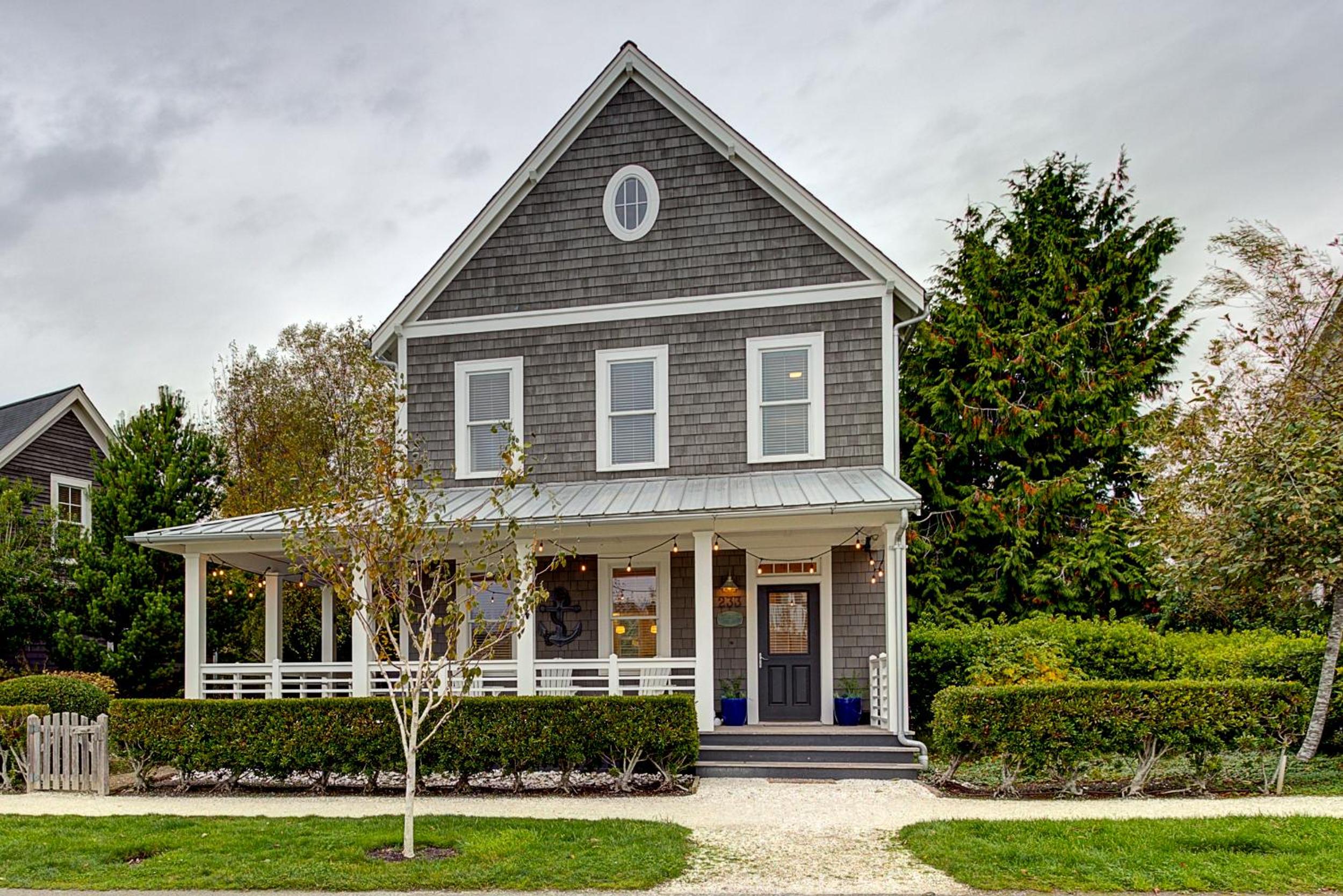 Four-Bedroom House photo 3