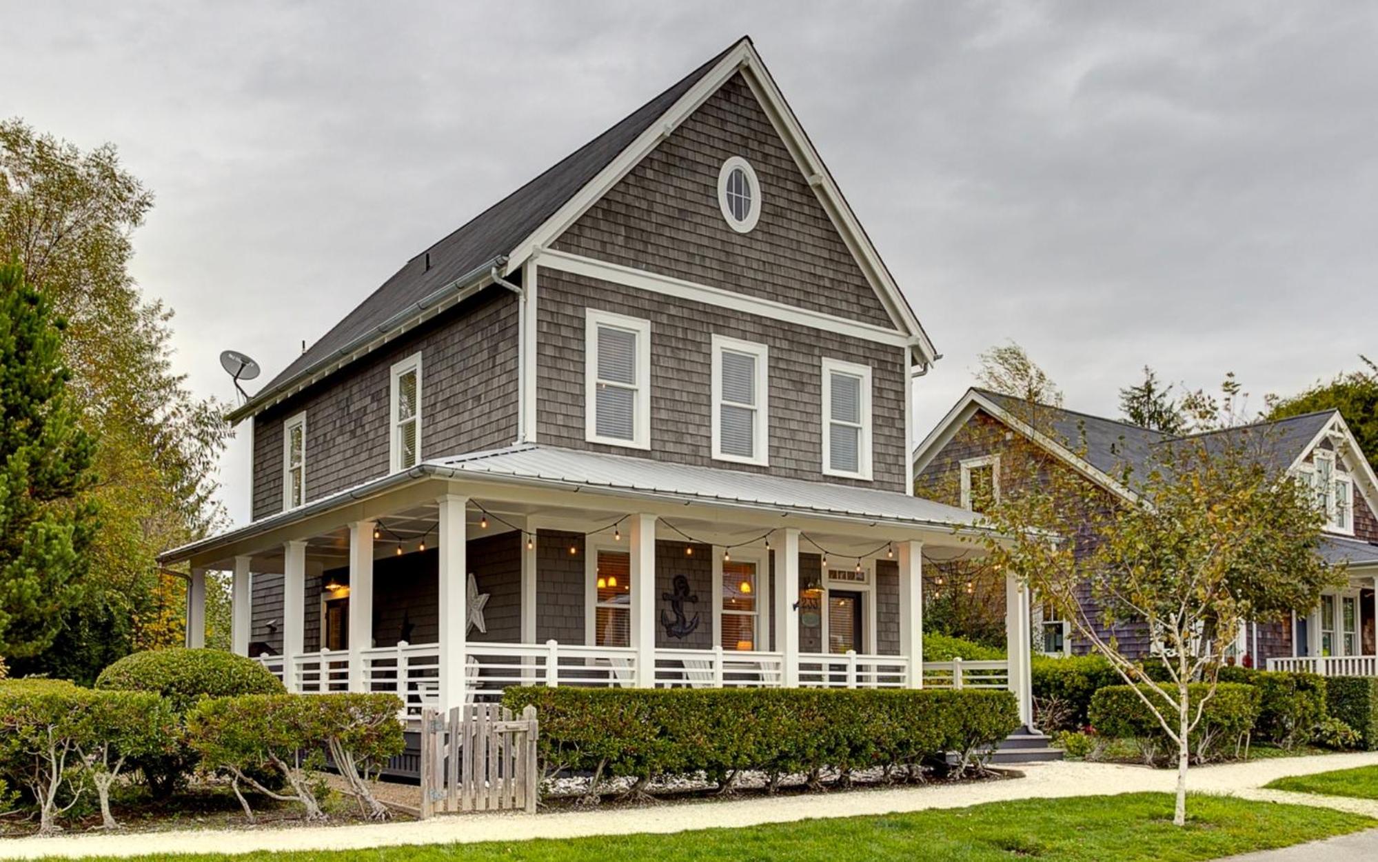 Four-Bedroom House photo 2