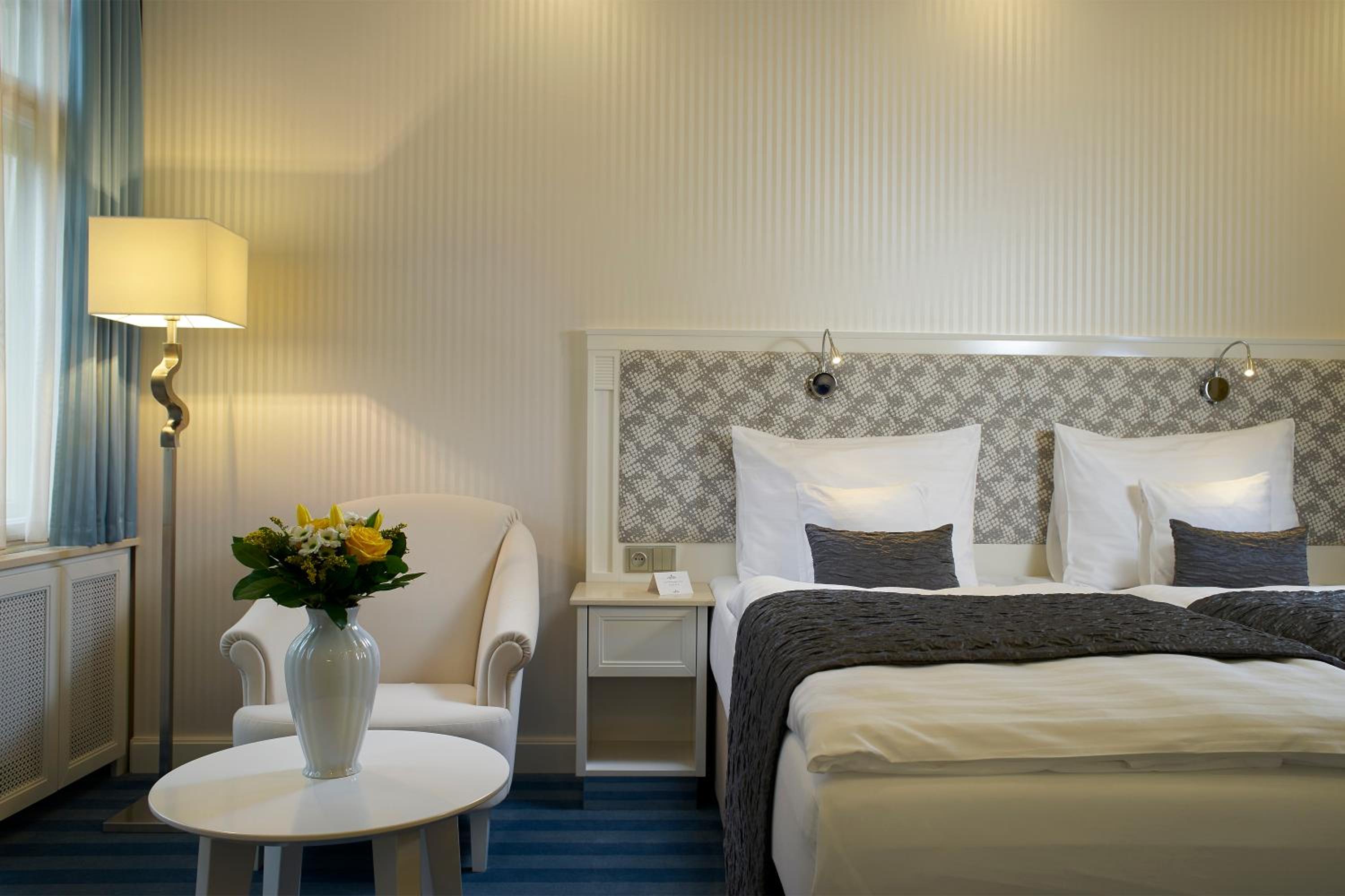 Double Room with Extra Bed photo 3