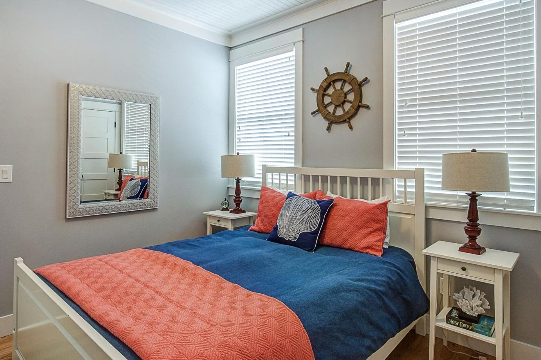 Two-Bedroom House photo 2