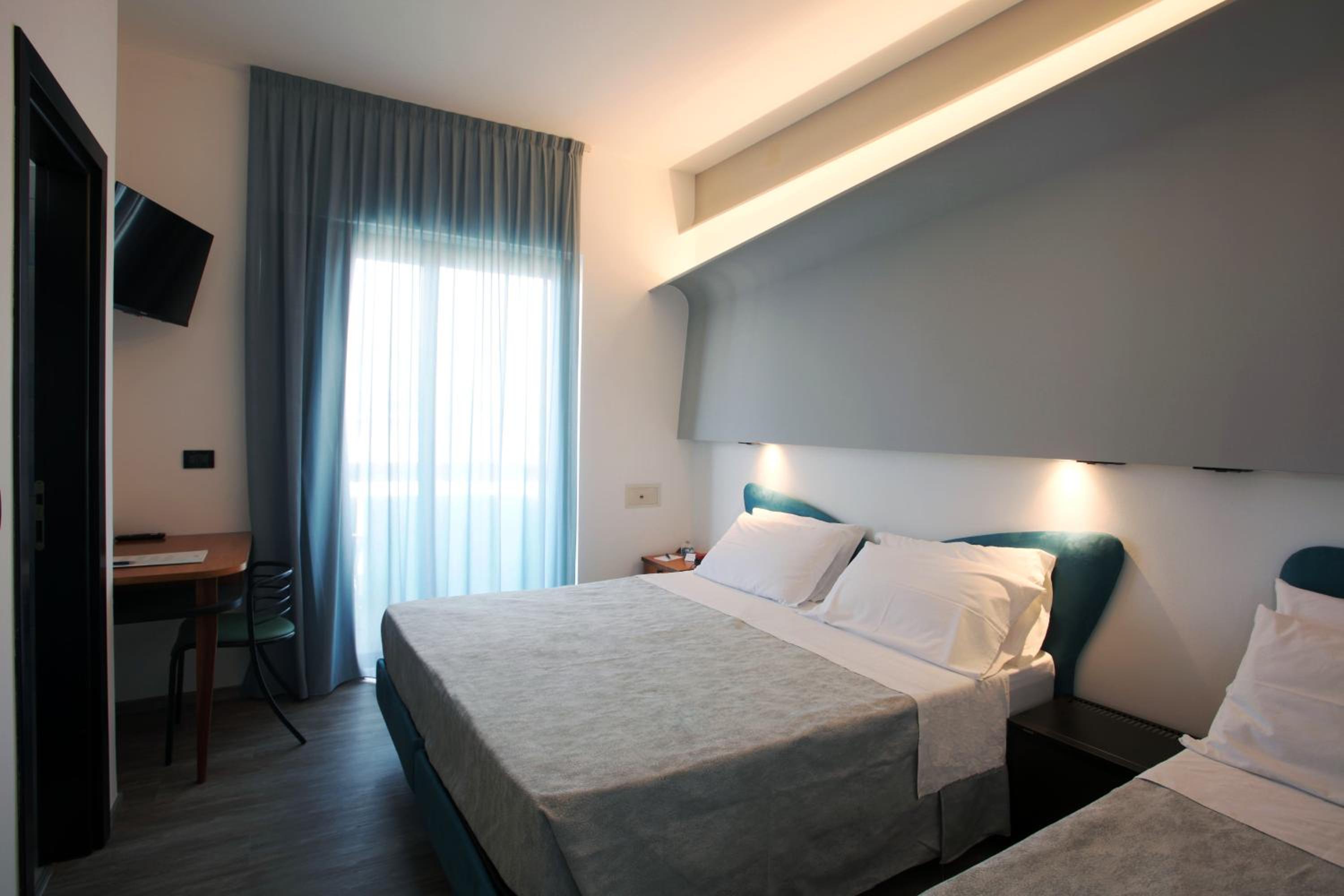 Triple Room - Photo 5