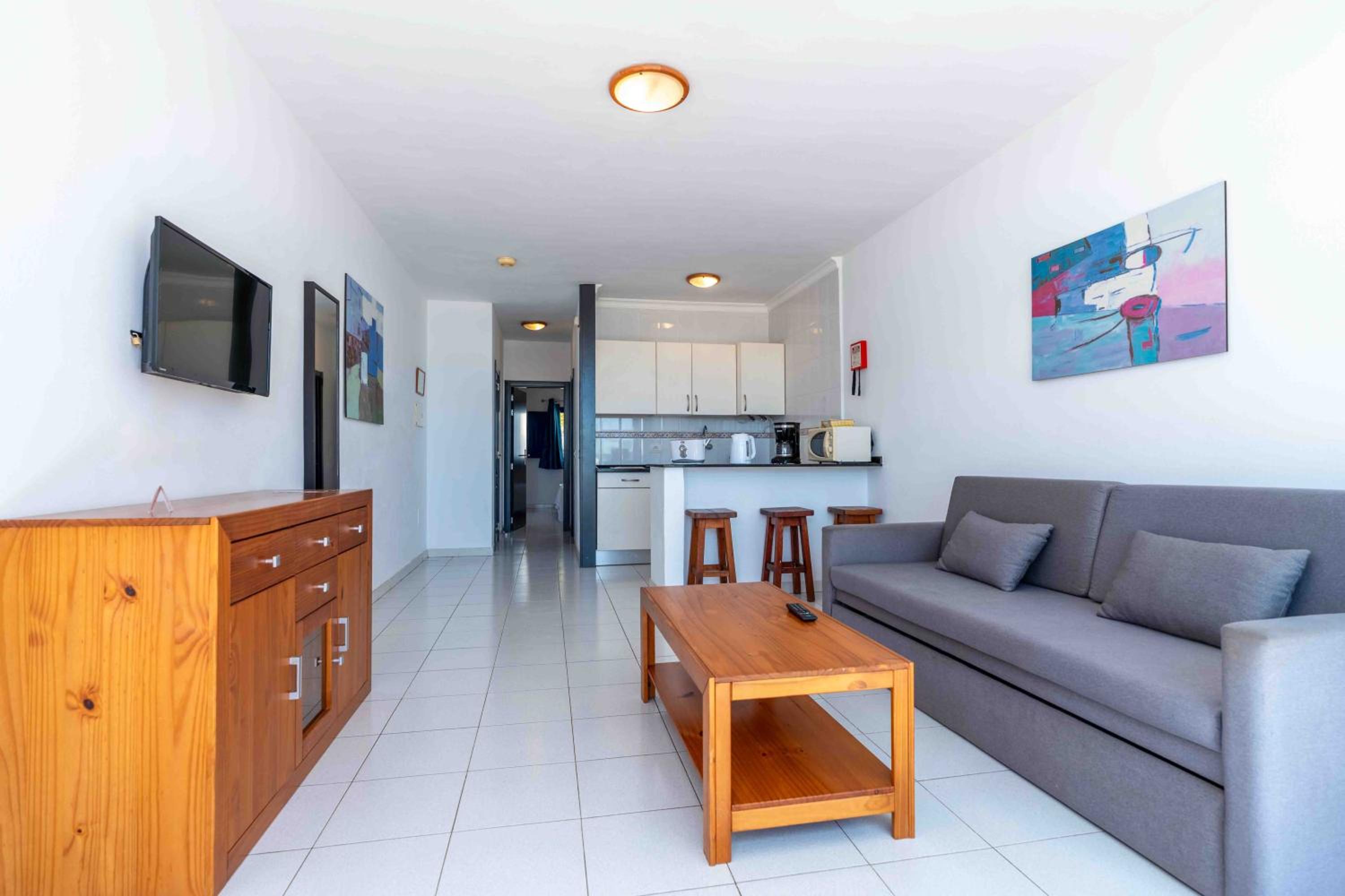 Apartment with Sea View - Photo 17