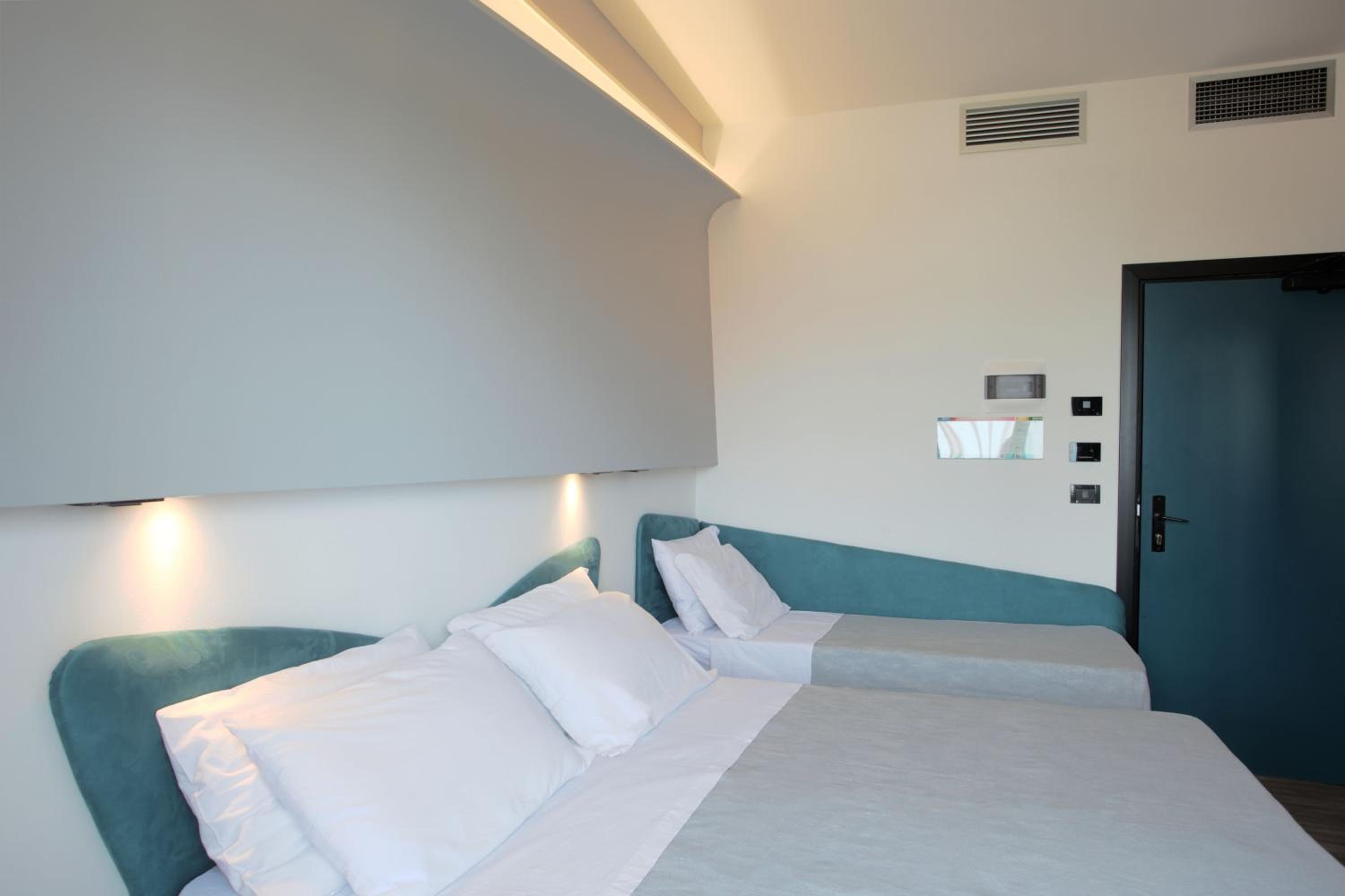 Triple Room - Photo 8