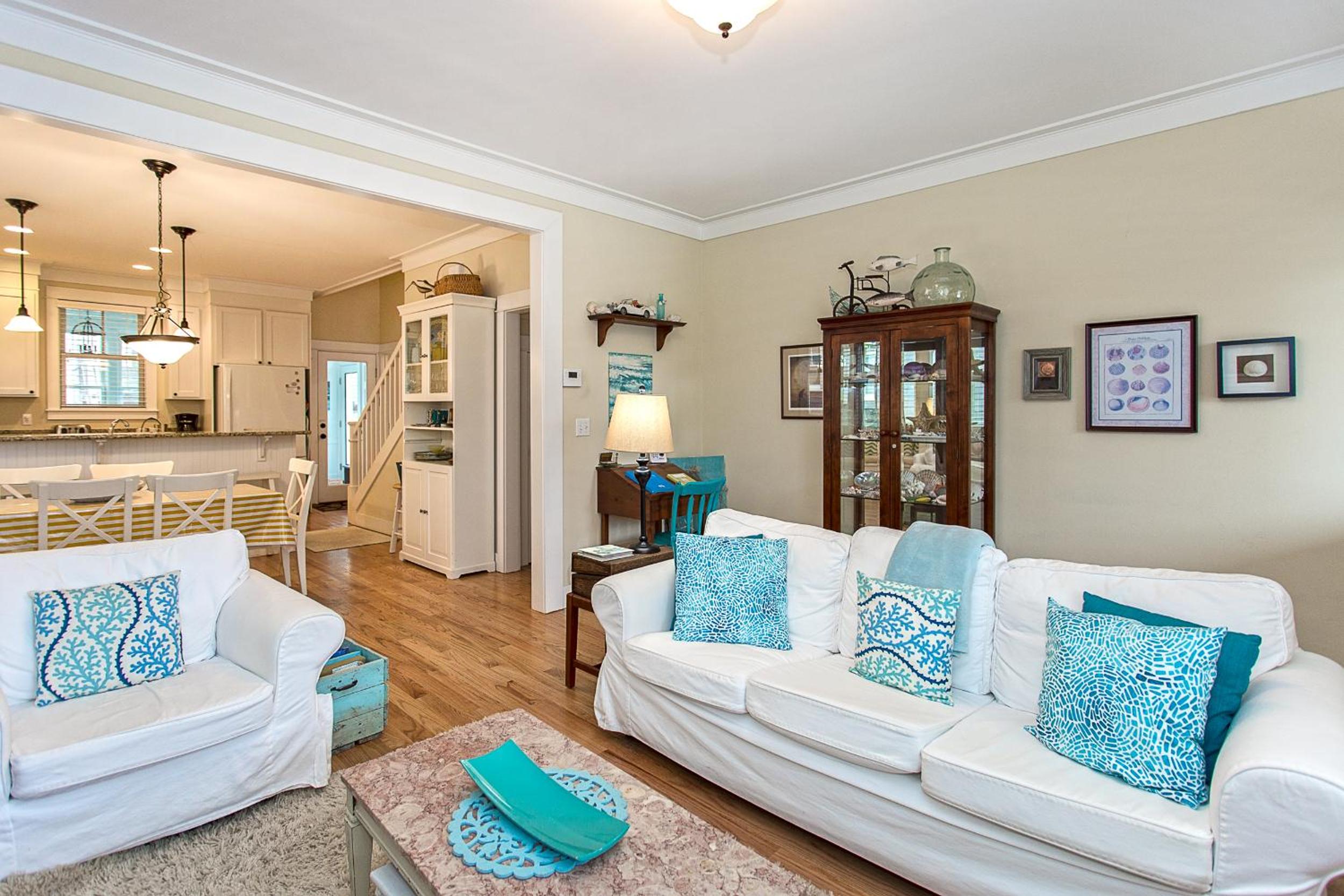 Four-Bedroom House photo 2