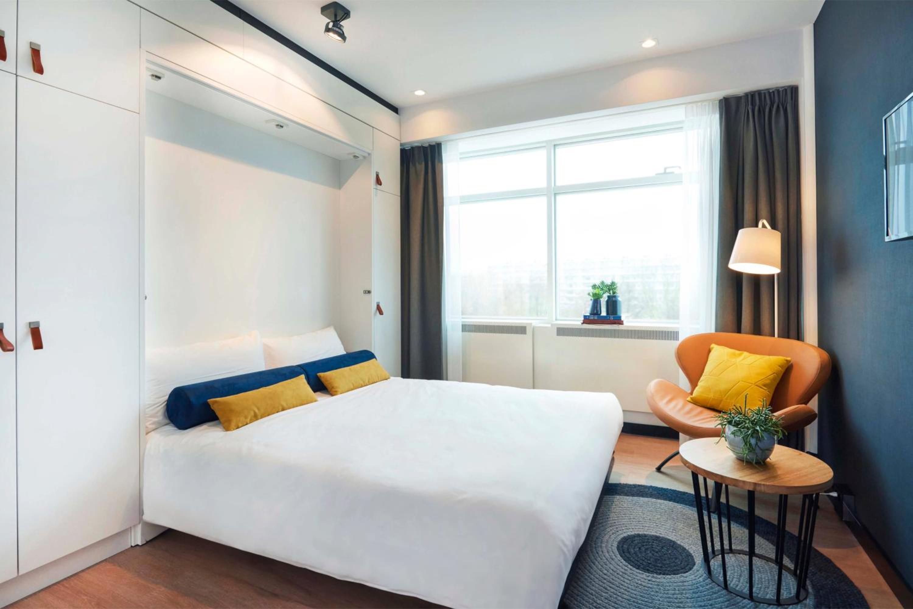 Studio with Murphy Bed
