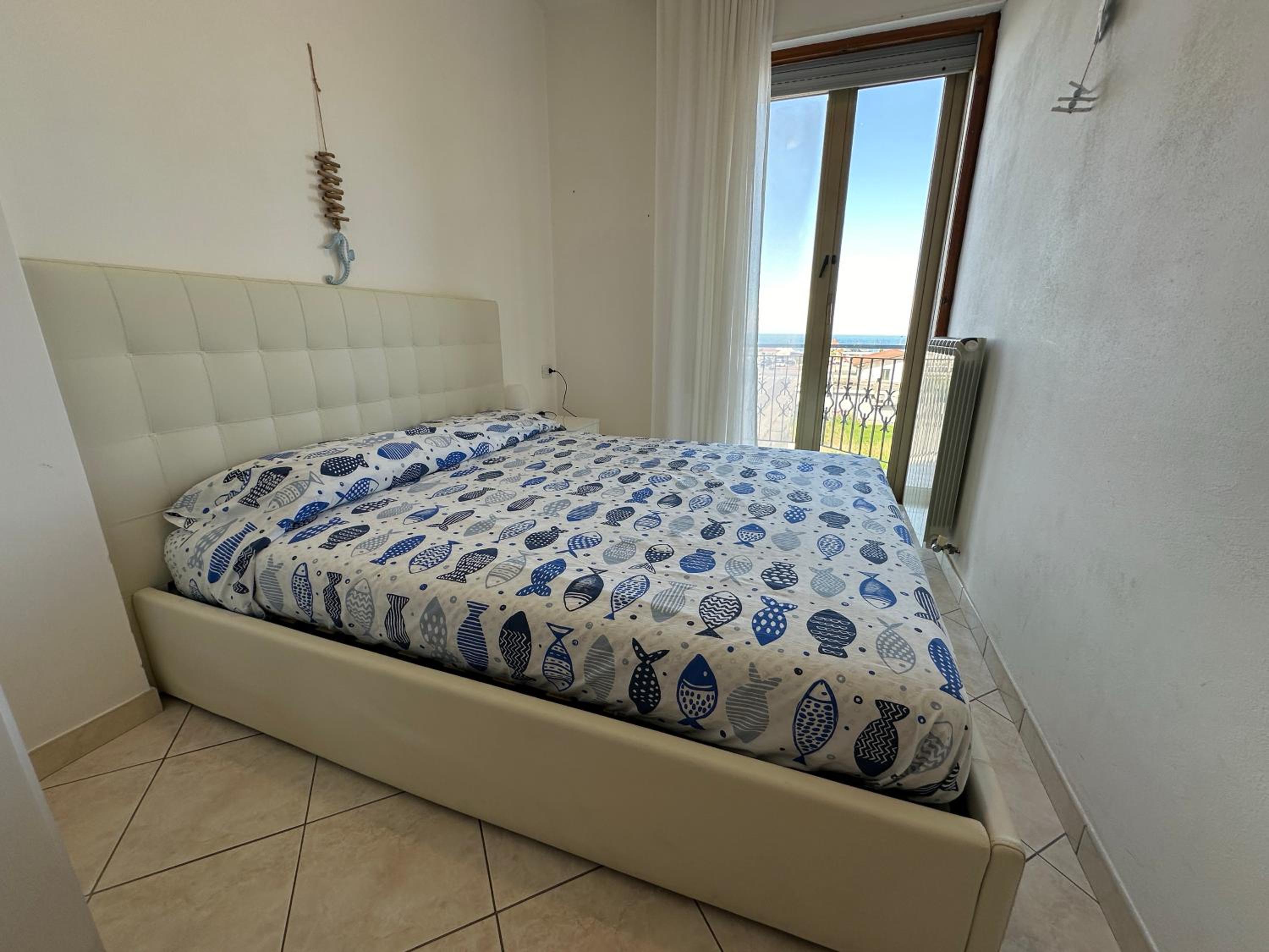Two-Bedroom Apartment - Photo 4