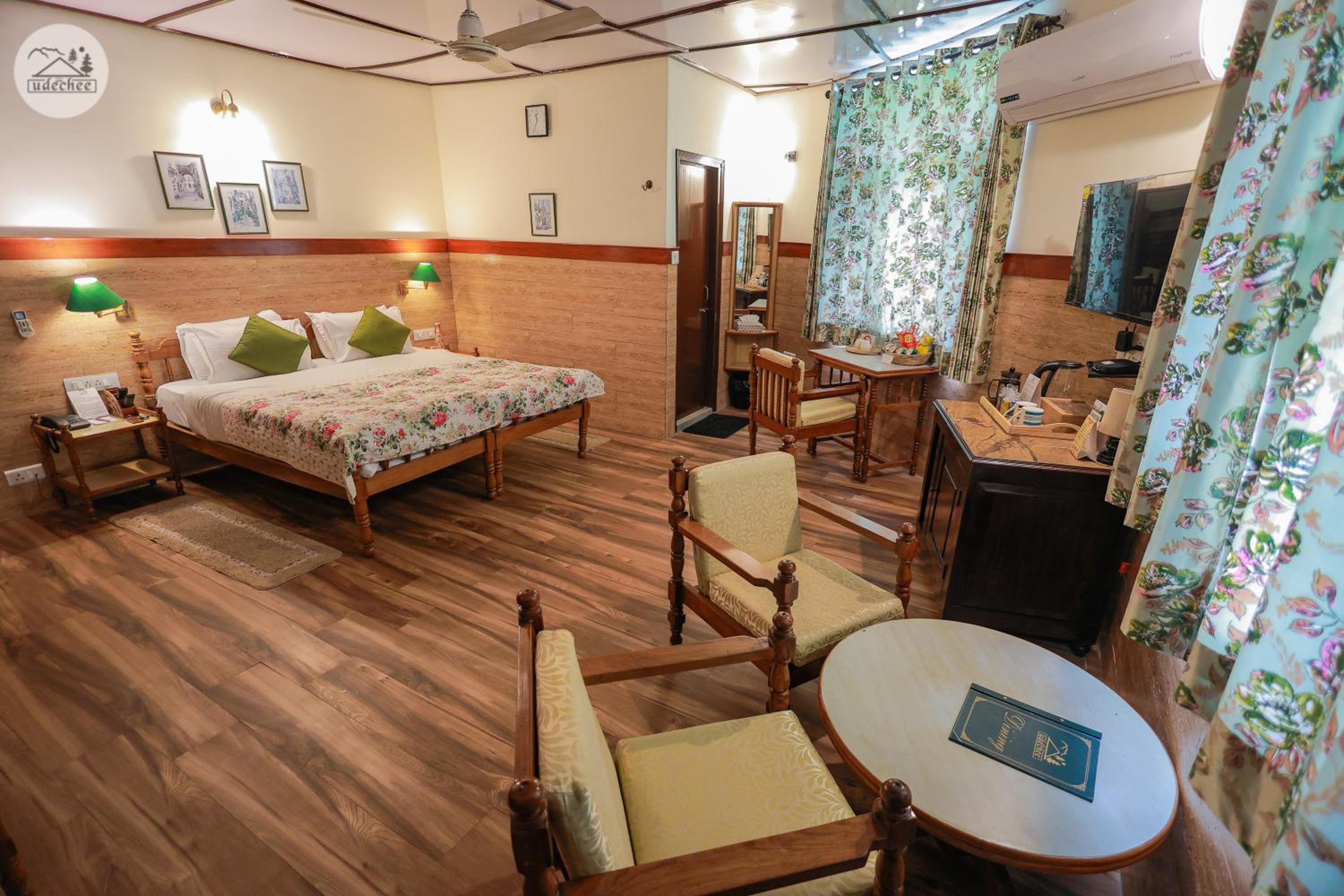 Deluxe Double Room with Balcony