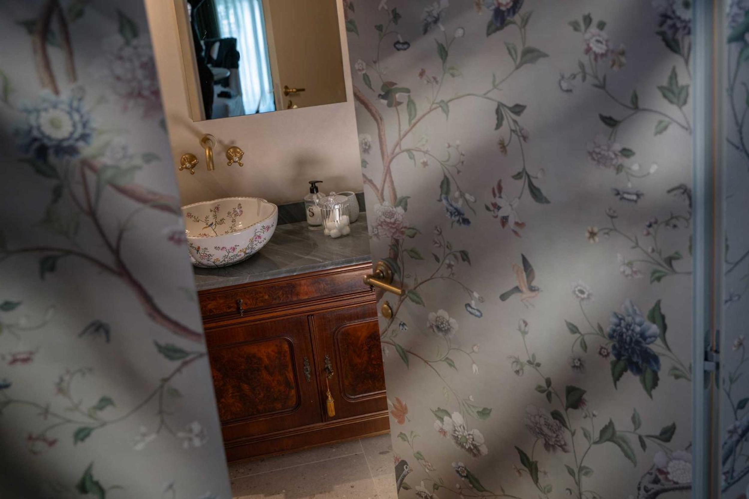 Deluxe Junior Suite - Photo 2