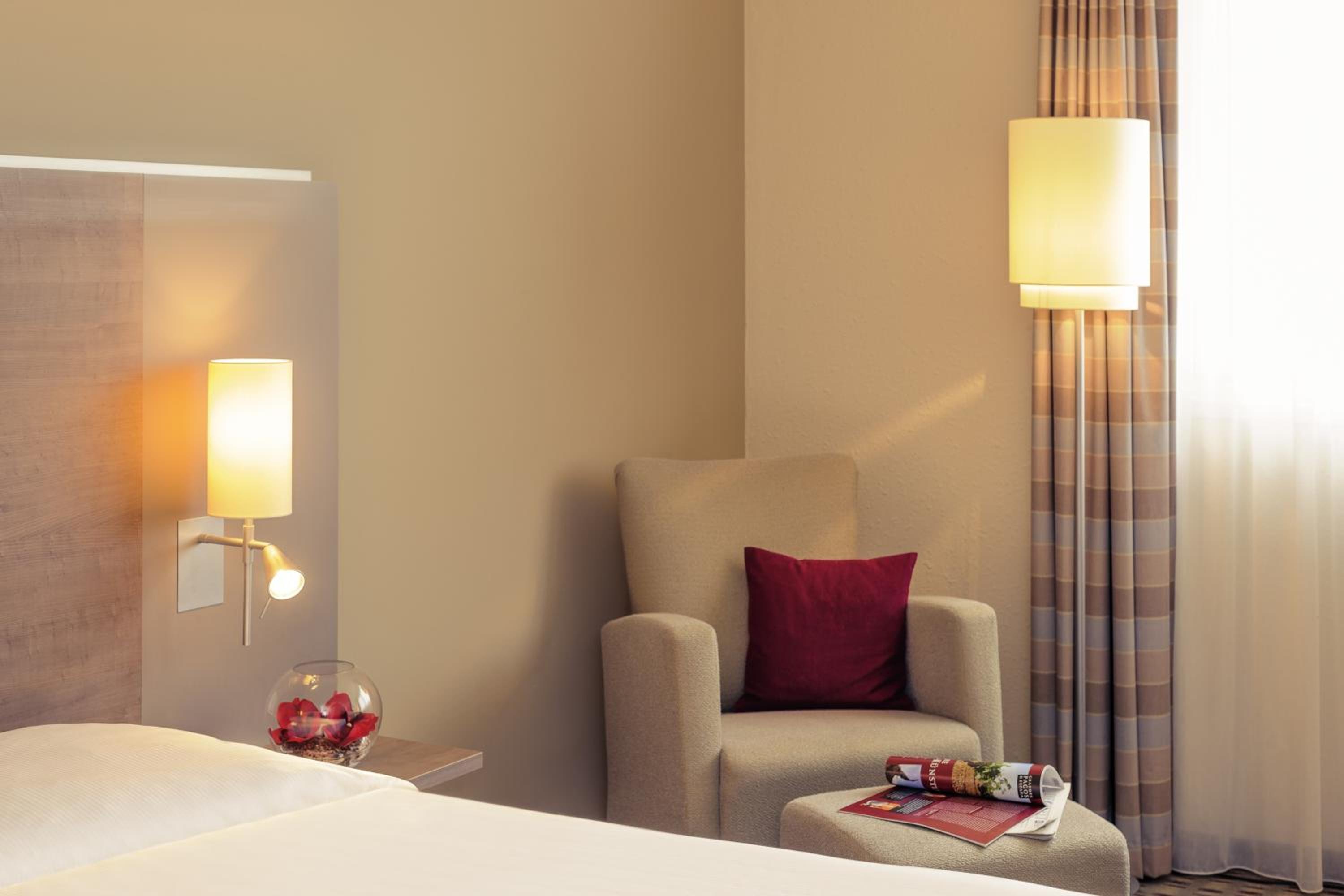 Standard Twin Room - Photo 2