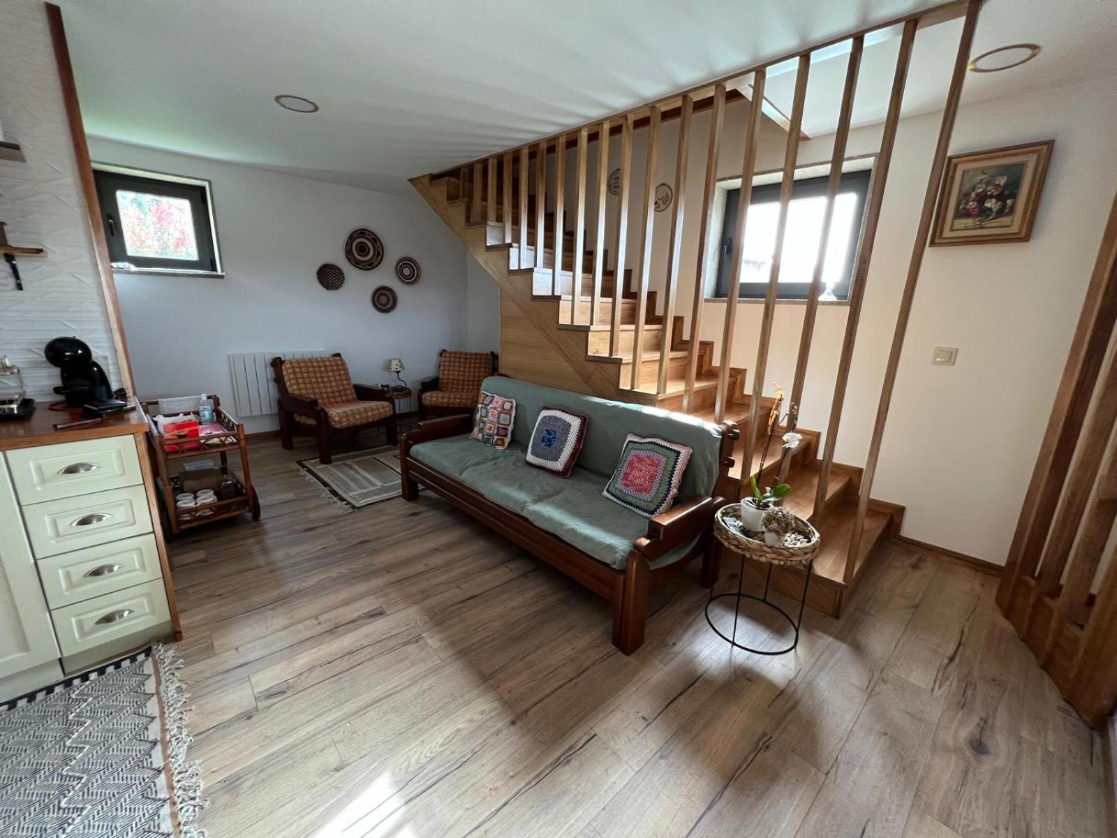 One-Bedroom House photo 1