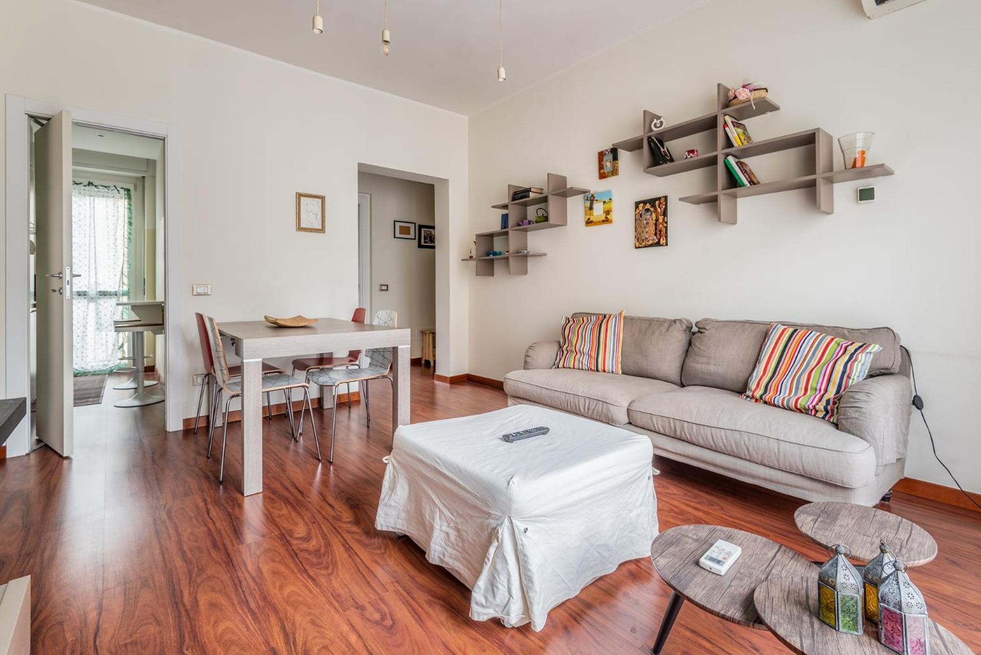 One-Bedroom Apartment