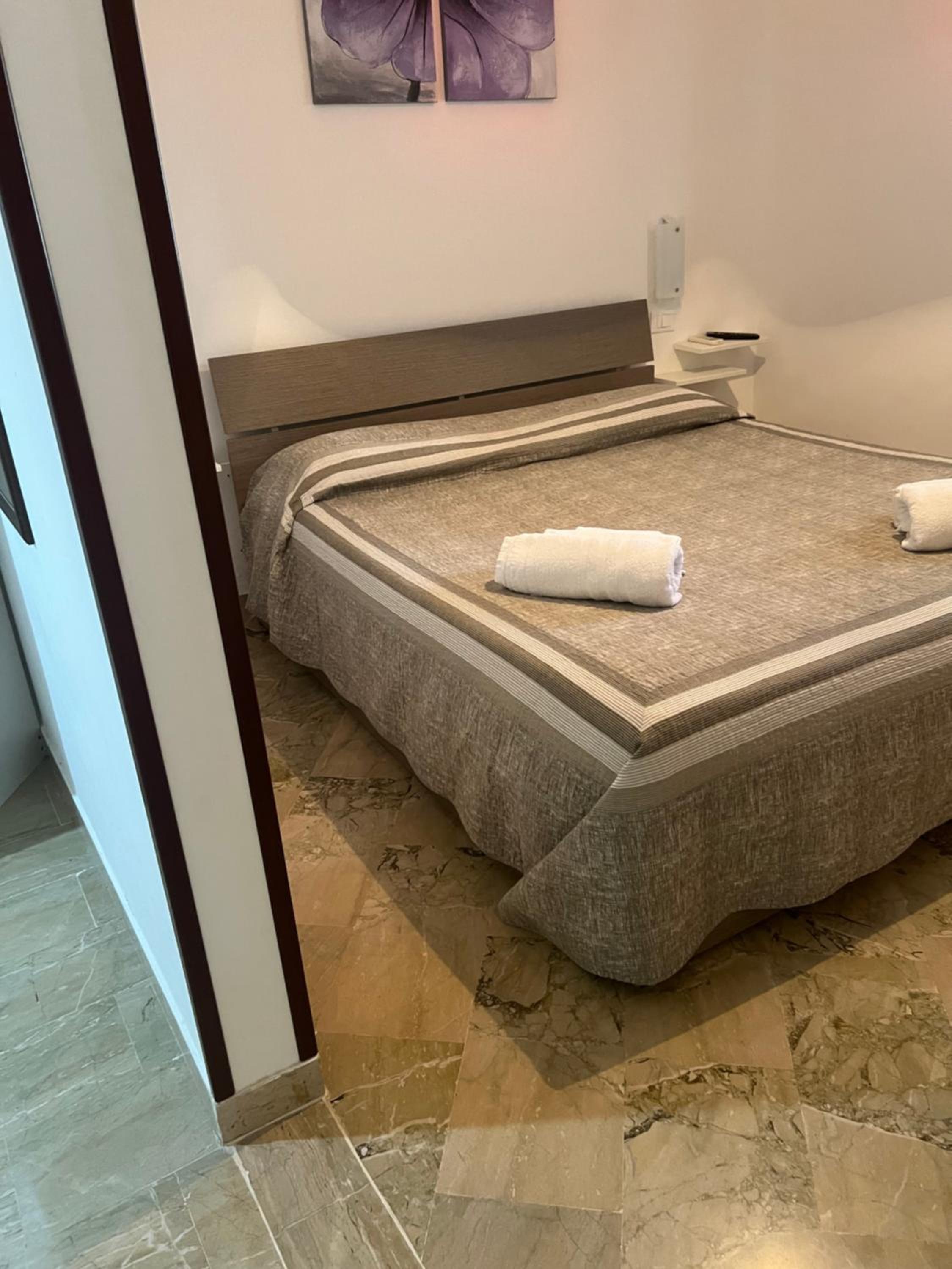 Triple Room - Photo 9