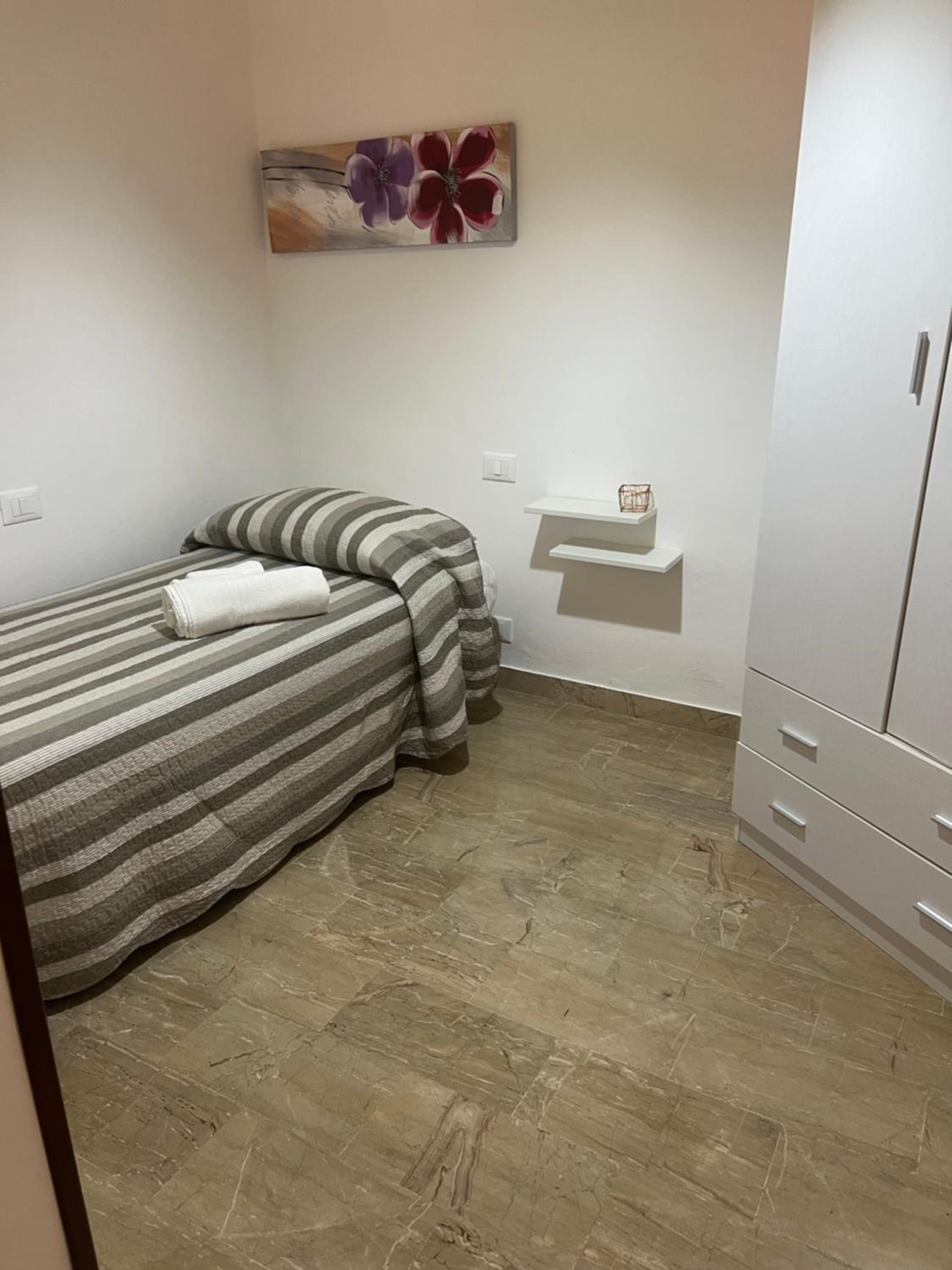 Triple Room - Photo 8