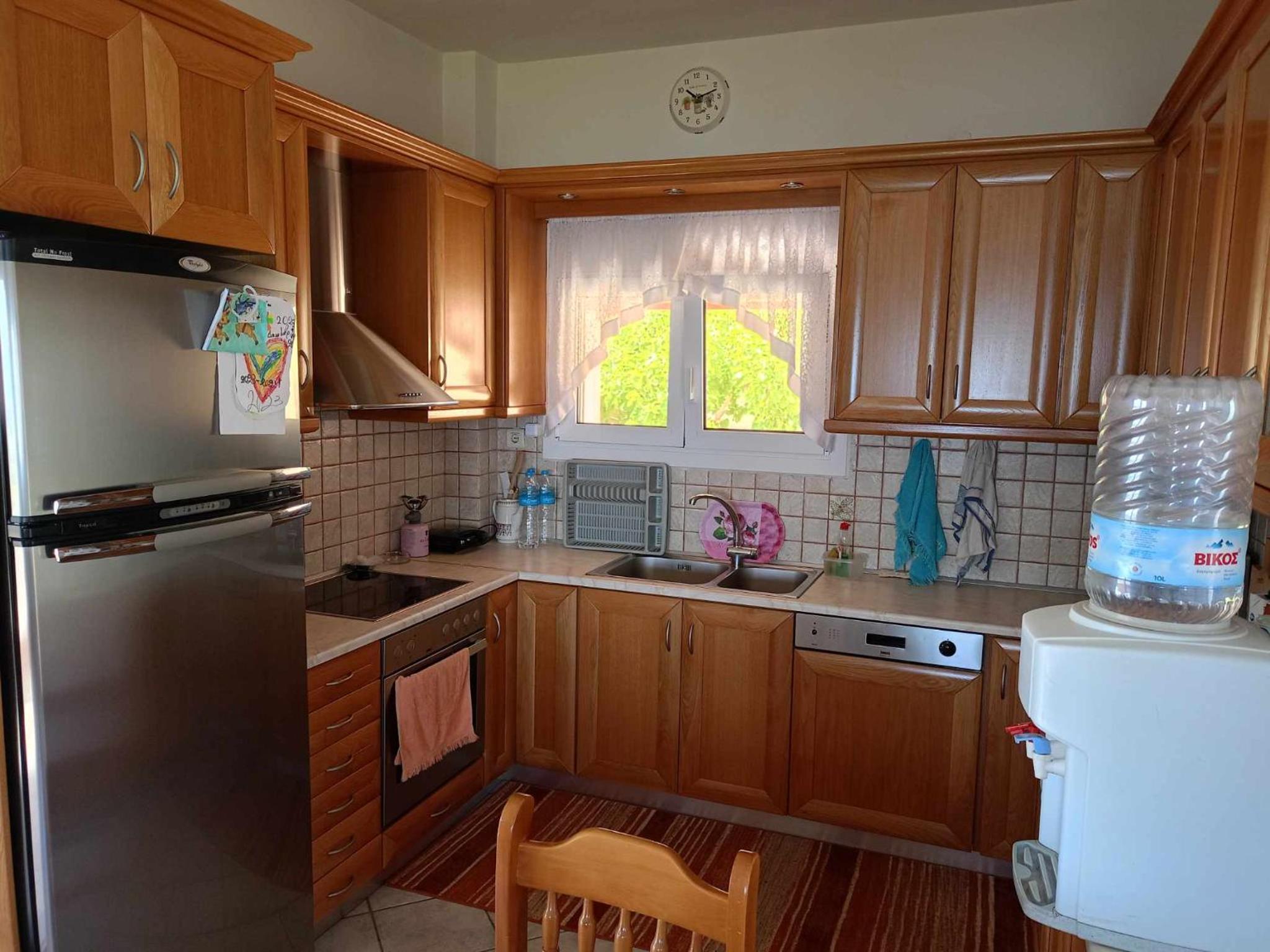 Three-Bedroom House photo 3