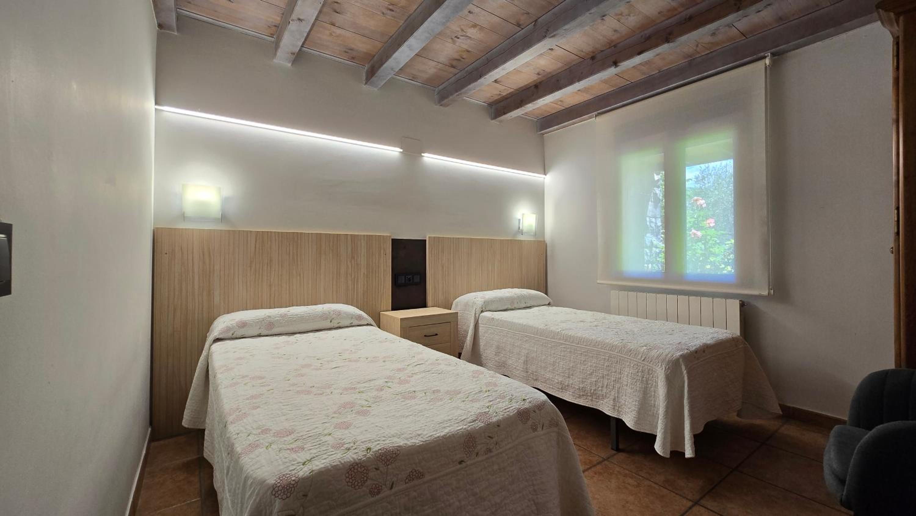 Standard Two-Bedroom House photo 3