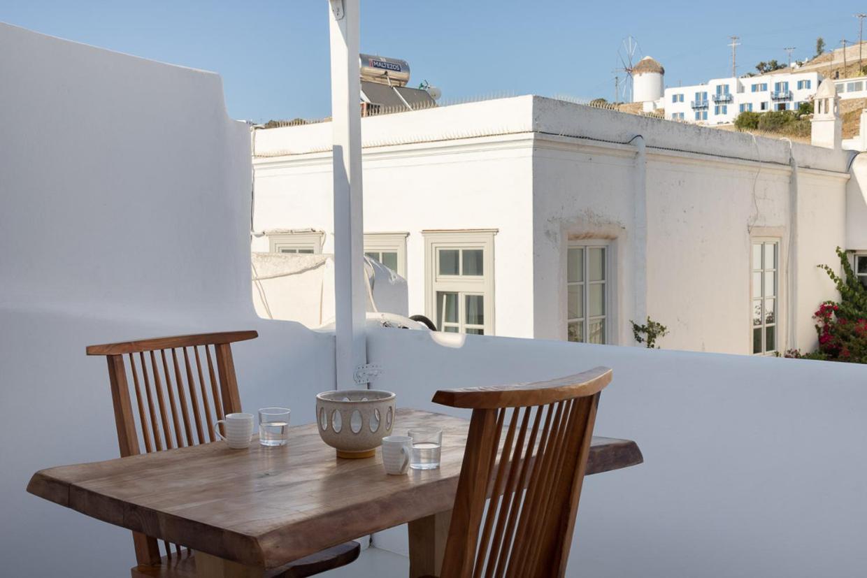 Deluxe Double Room with Balcony photo 2