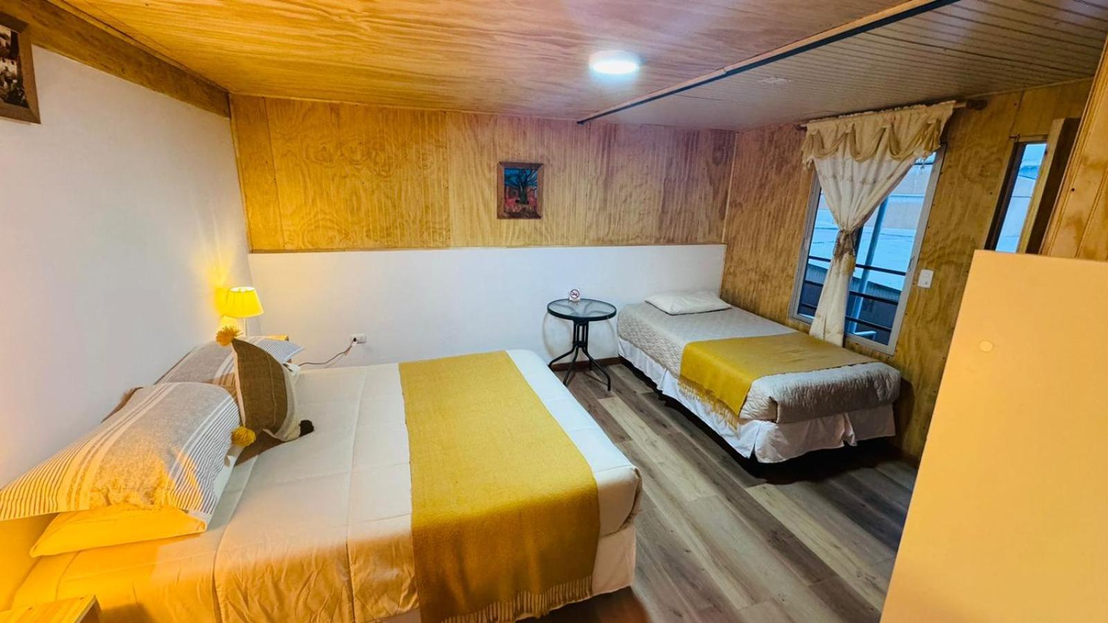 Triple Room with Private Bathroom photo 2