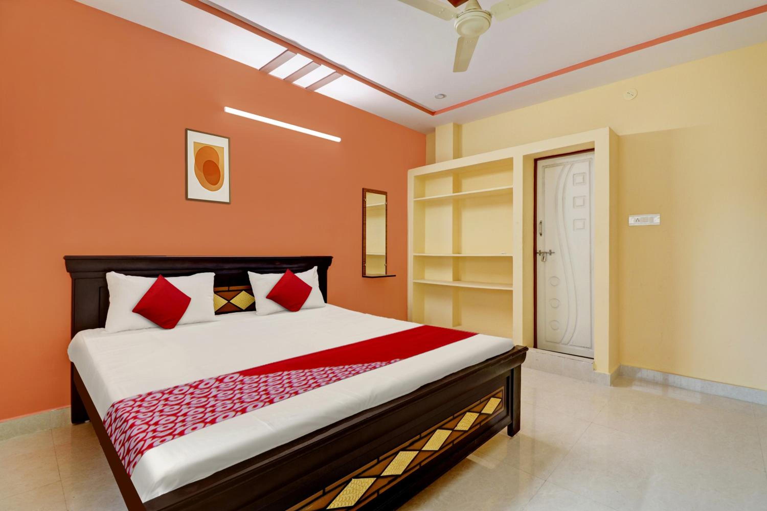 Standard Double Room photo 3
