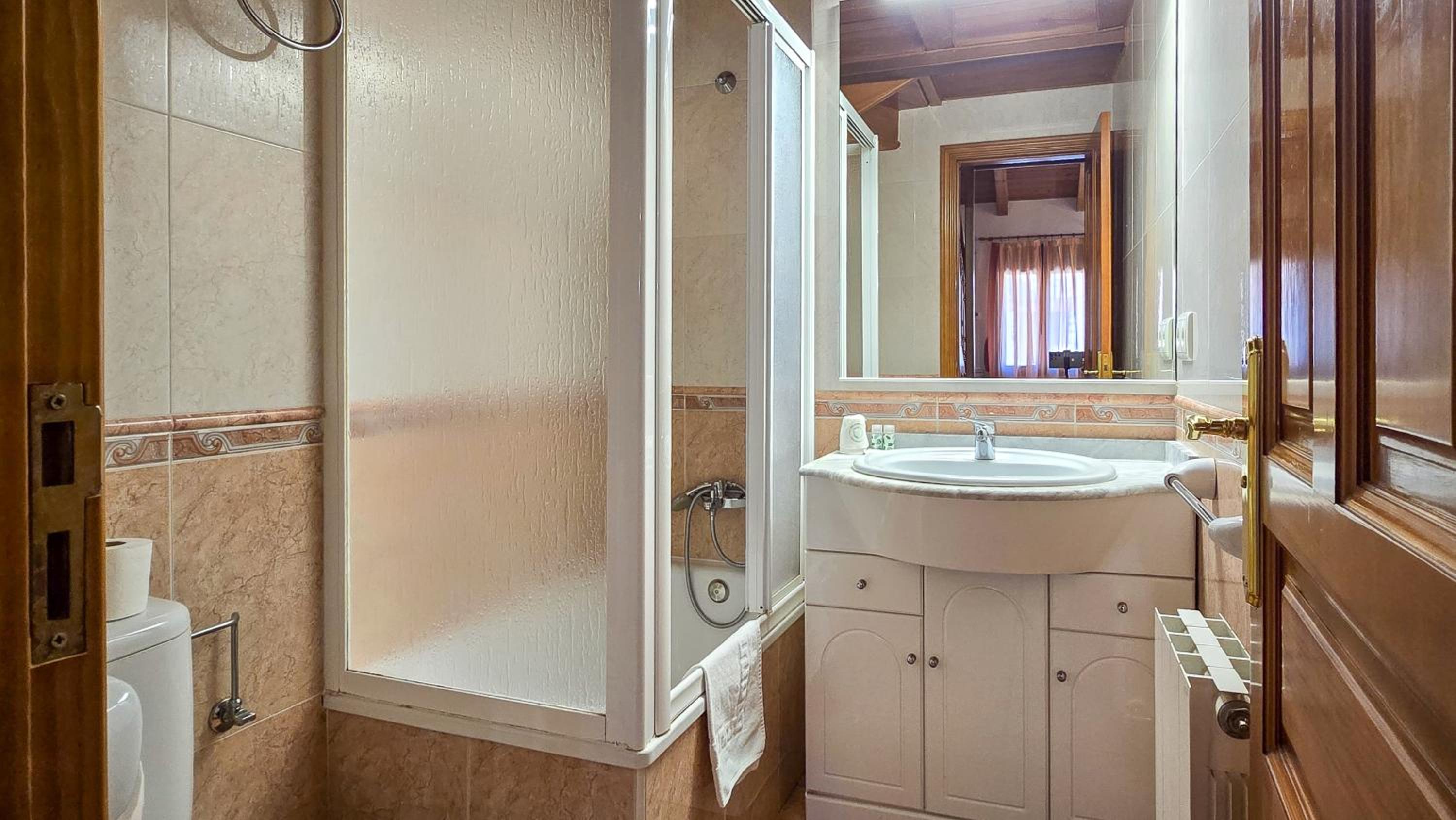 Two-Bedroom House photo 2