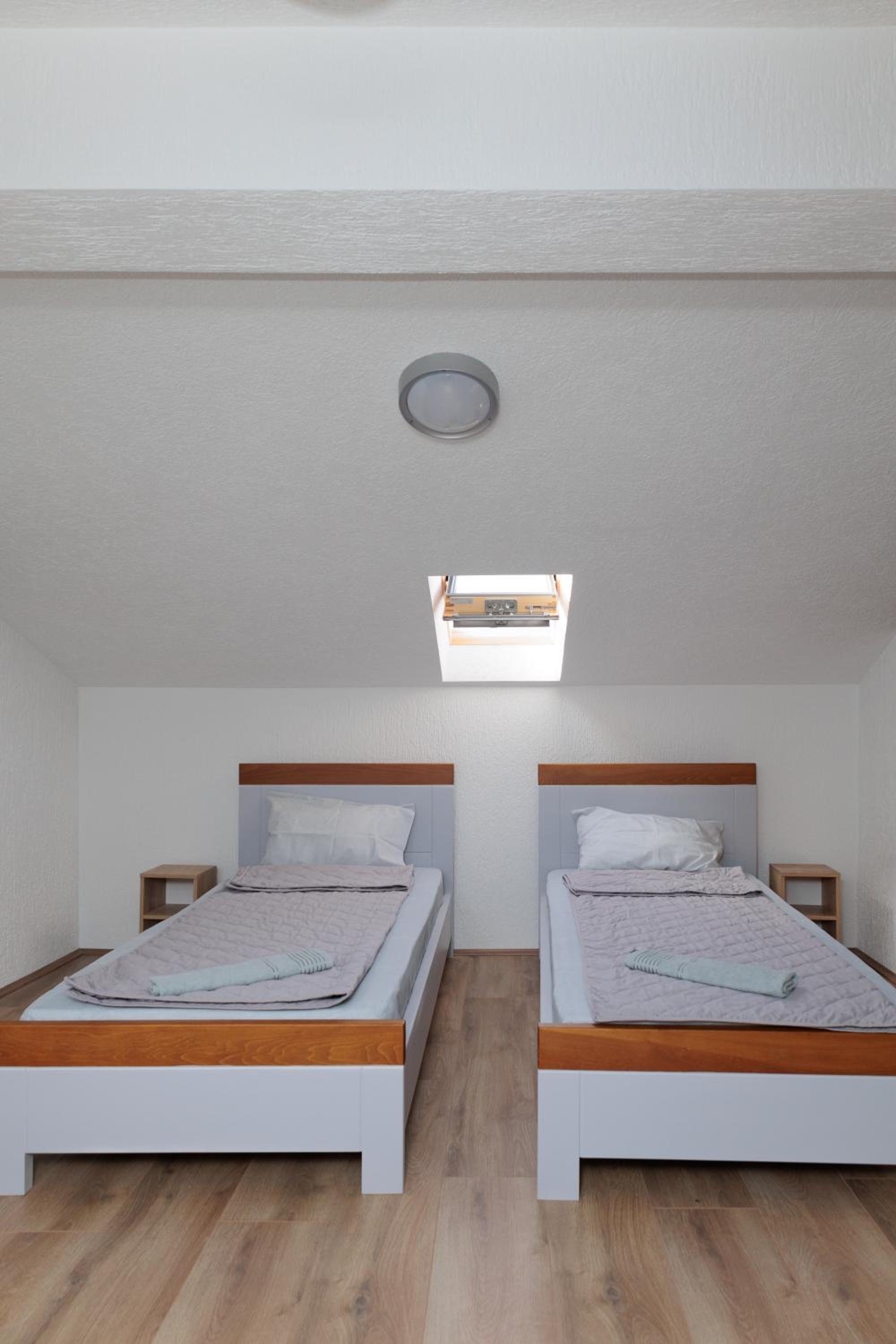 Double Room with Extra Bed photo 3