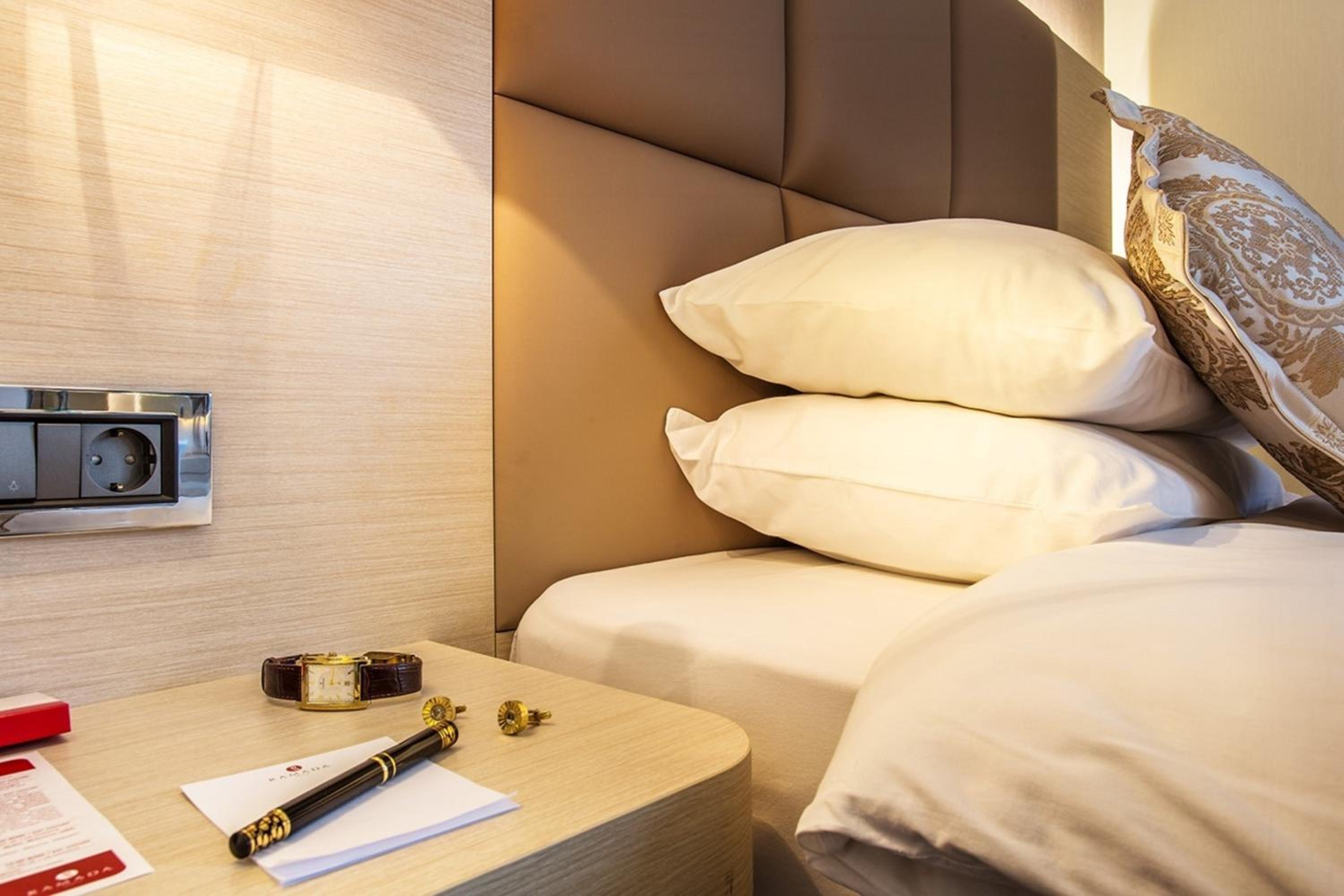 Busines Double Room - Photo 13