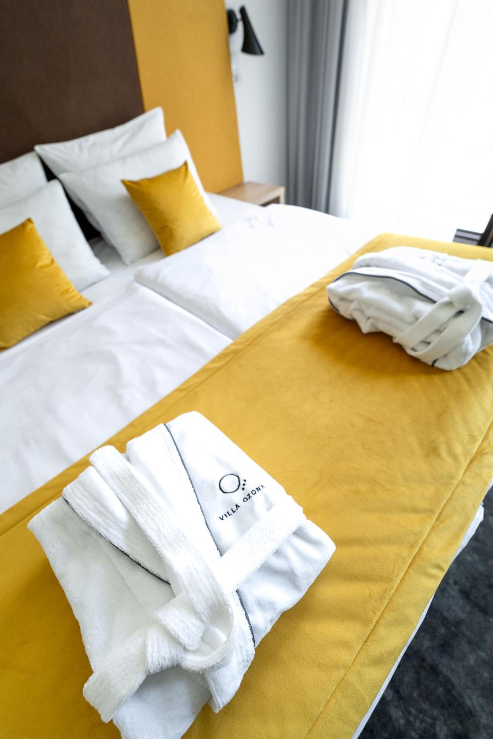 Deluxe Double Room with Balcony photo 3