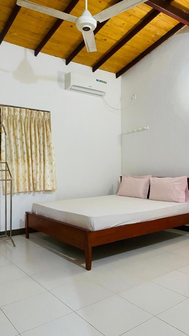 Budget Single Room photo 2