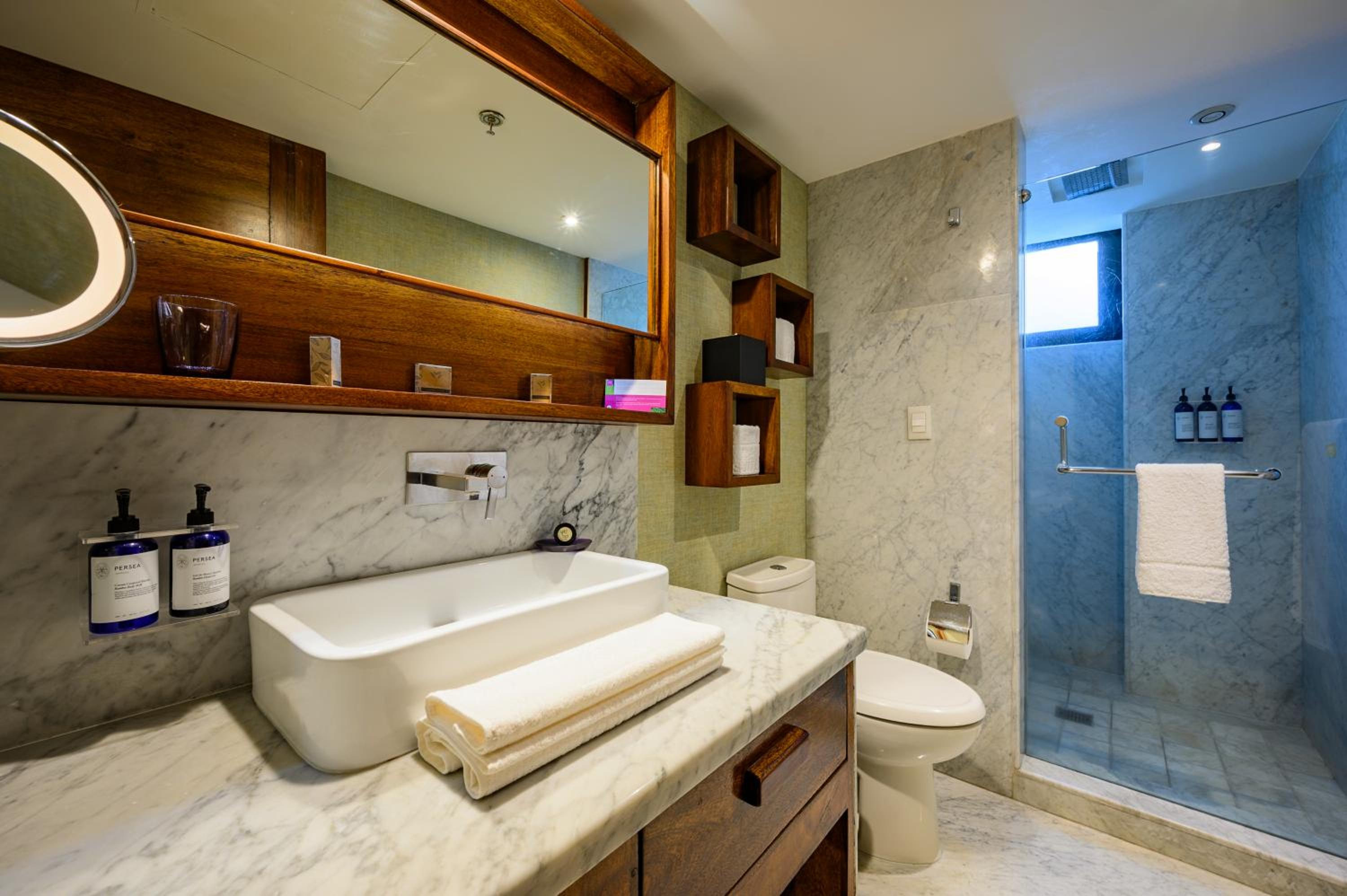 Master Suite with Two Double Beds photo 3