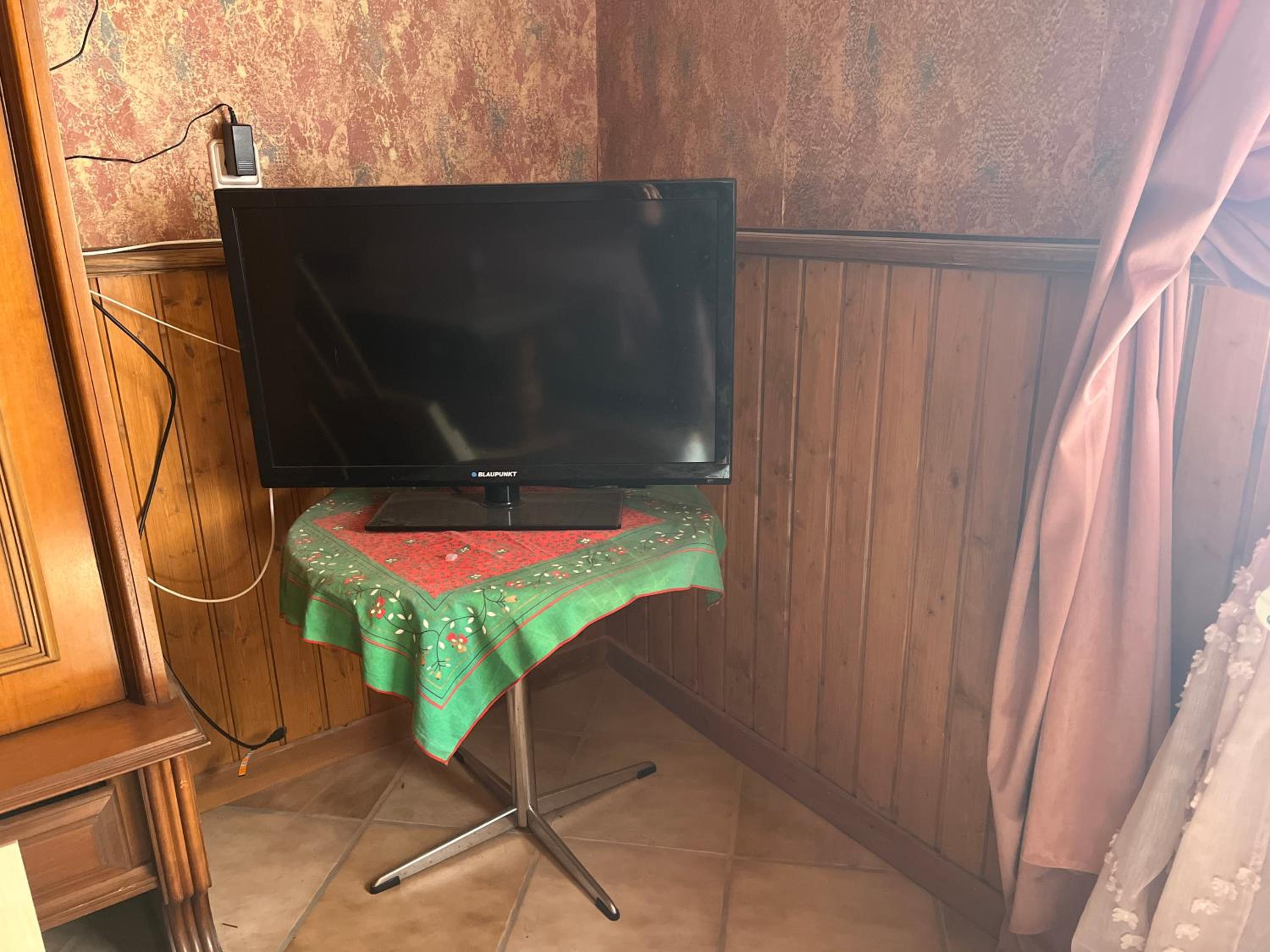 Family Room photo 2