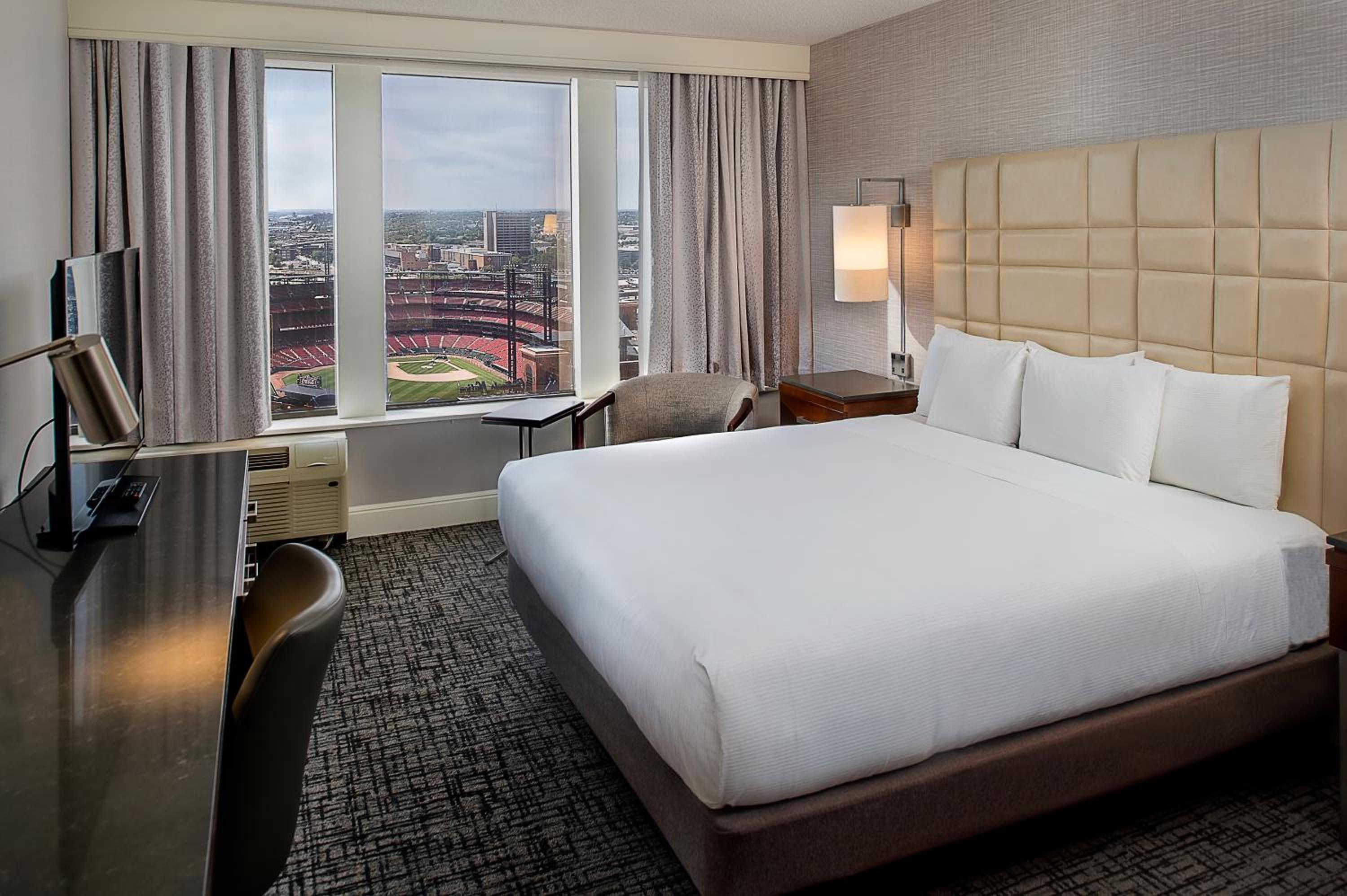 Premium King Room with Stadium View - Photo 1