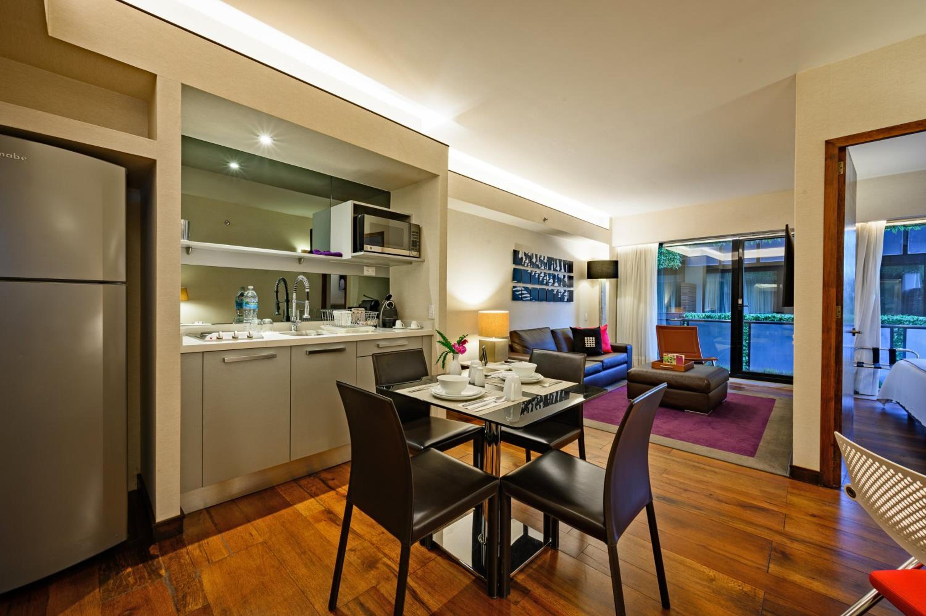 Two-Bedroom Suite photo 3