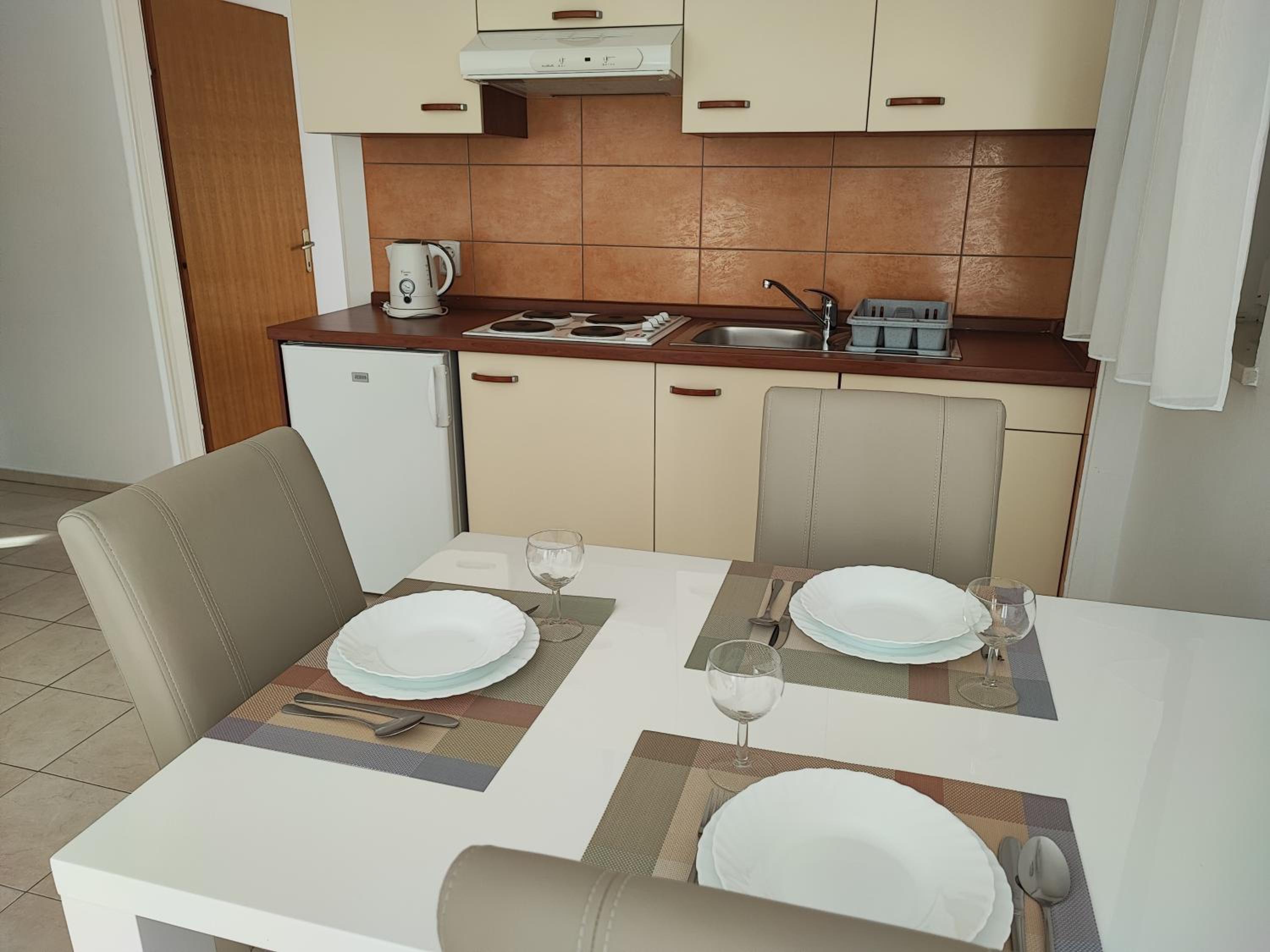 One-Bedroom Apartment with Sea View photo 3